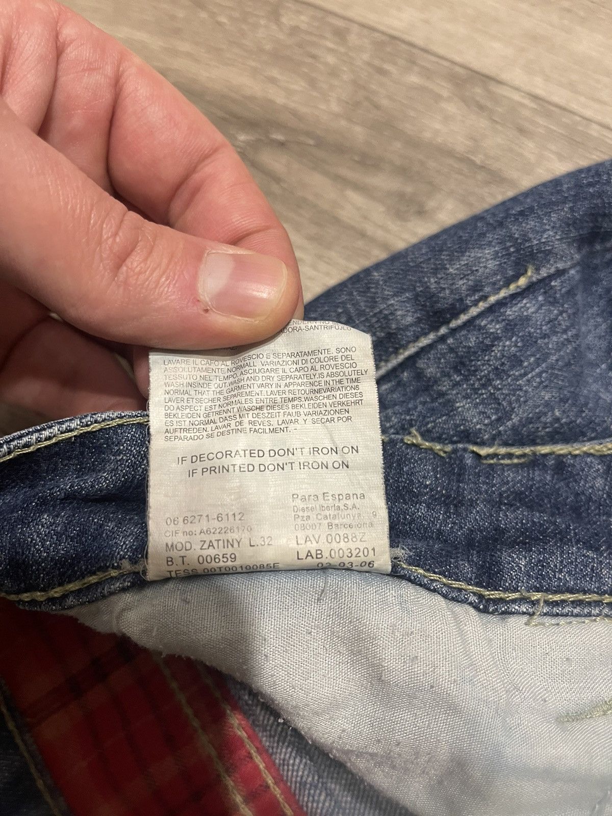 Diesel DIESEL ZATINY RIPPED FLARED VINTAGE Y2K JEANS SIZE 29 Size 24" / US 00 / IT 34 - 20 Thumbnail