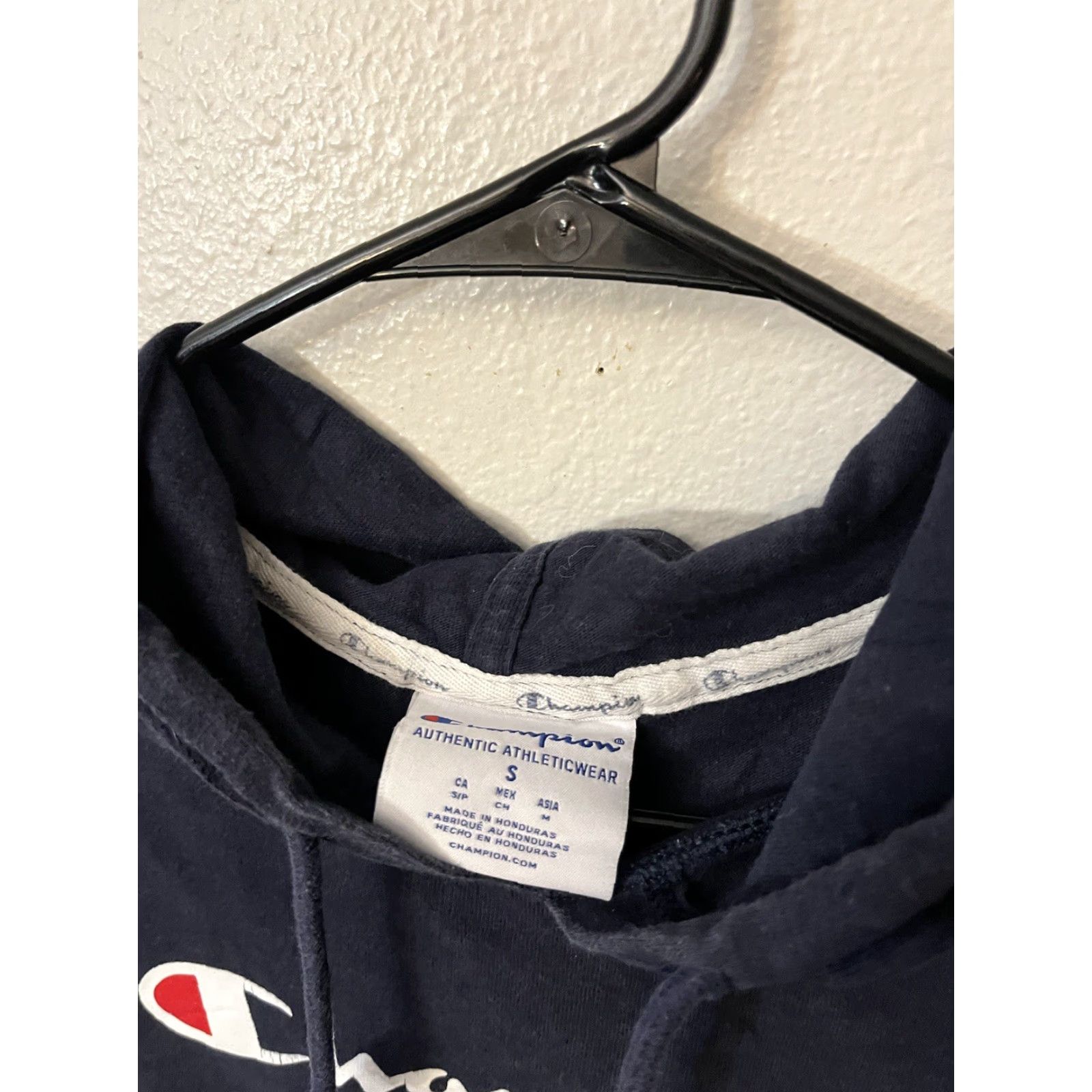 Champion Champion Hoodie Shirt Mens Small Long Sleeve Navy Blue Athletic Logo Vintage? Size US S / EU 44-46 / 1 - 3 Thumbnail