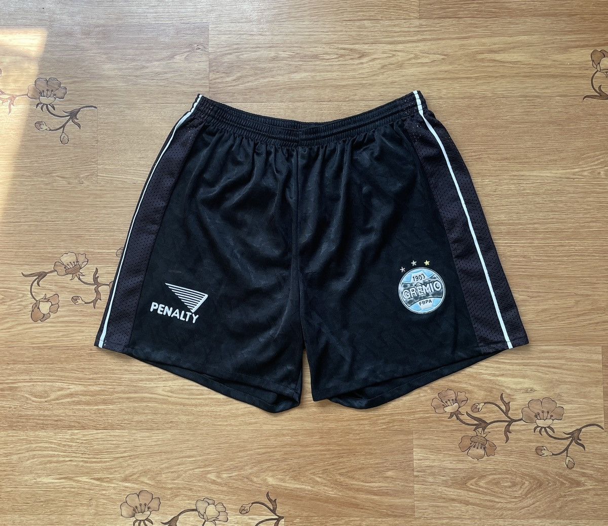 Penalty Vintage Gremio Penalty Brasil Football Soccer shorts 90’s Size US 34 / EU 50 - 1 Thumbnail
