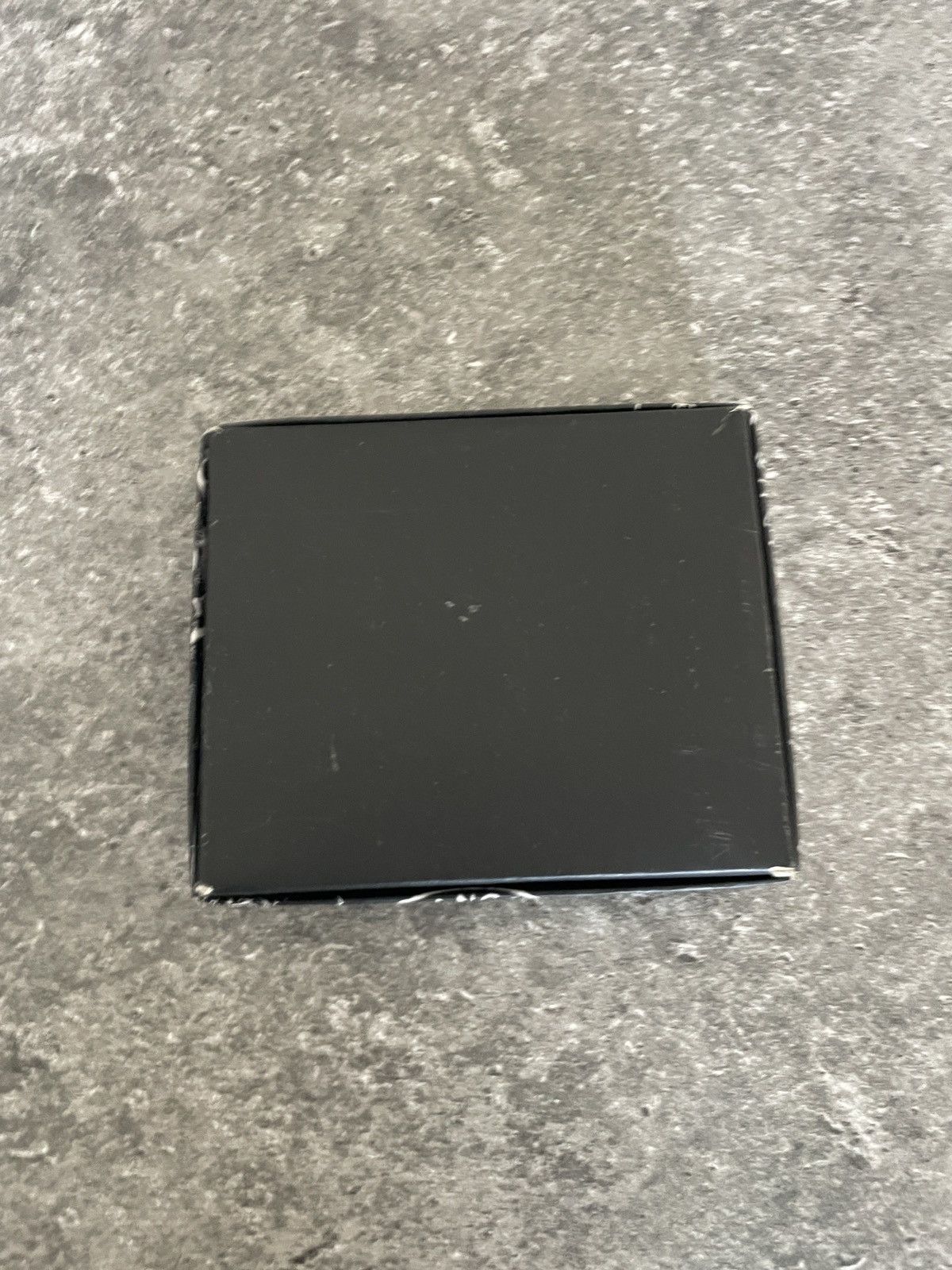 Leather Li Vegan Leather bi fold NWB Size ONE SIZE - 4 Thumbnail