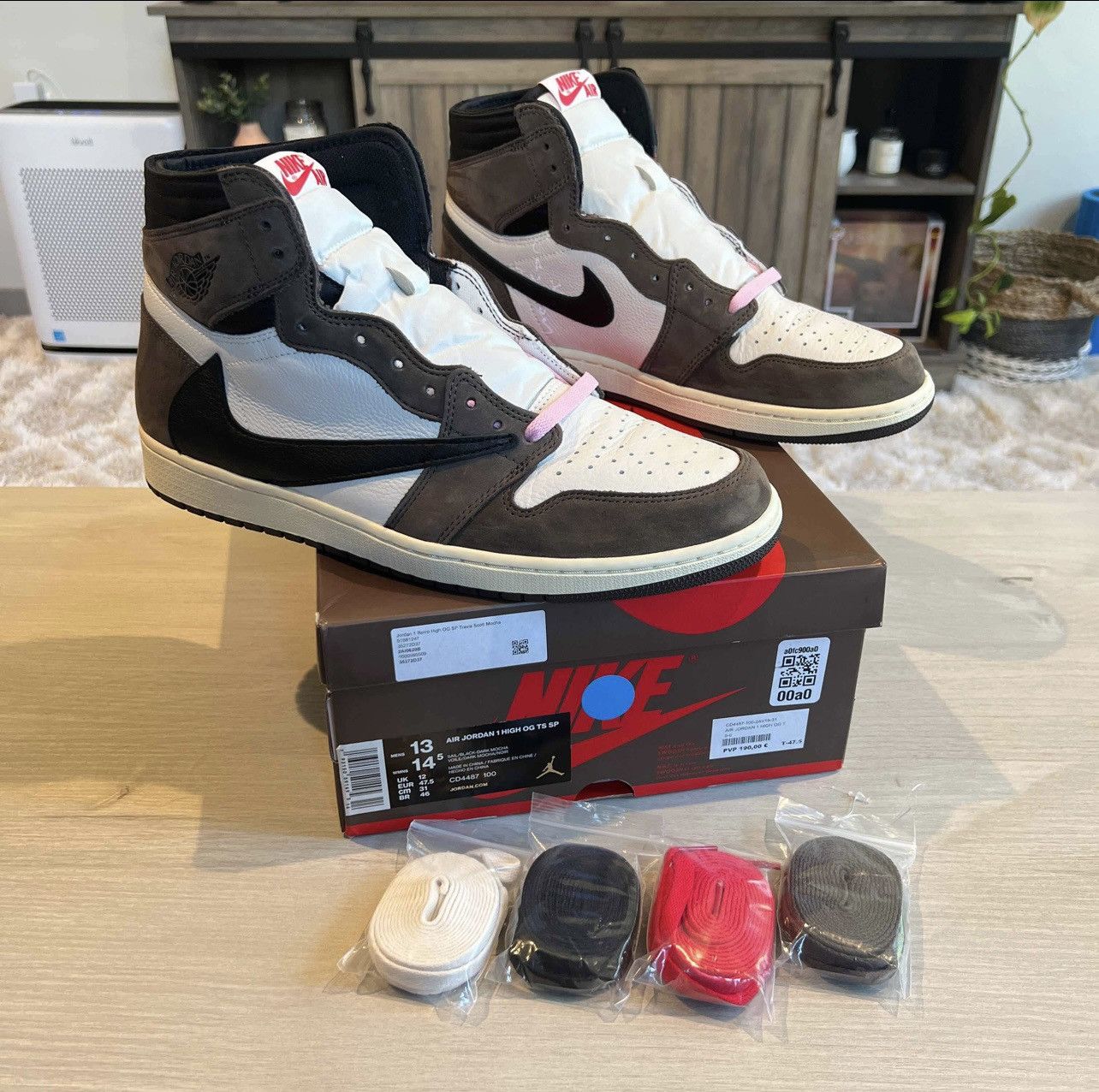 travis scott jordan 1 mocha high