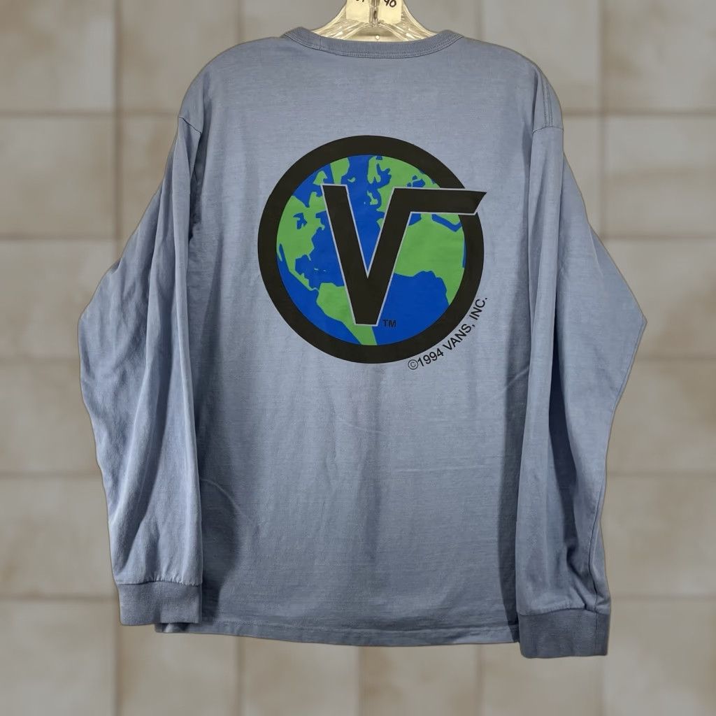 Vans VANS Mens T-Shirt Long Sleeve 90s Retro Earth Logo Cotton Medium Blue Graphic Size US M / EU 48-50 / 2 - 1 Thumbnail