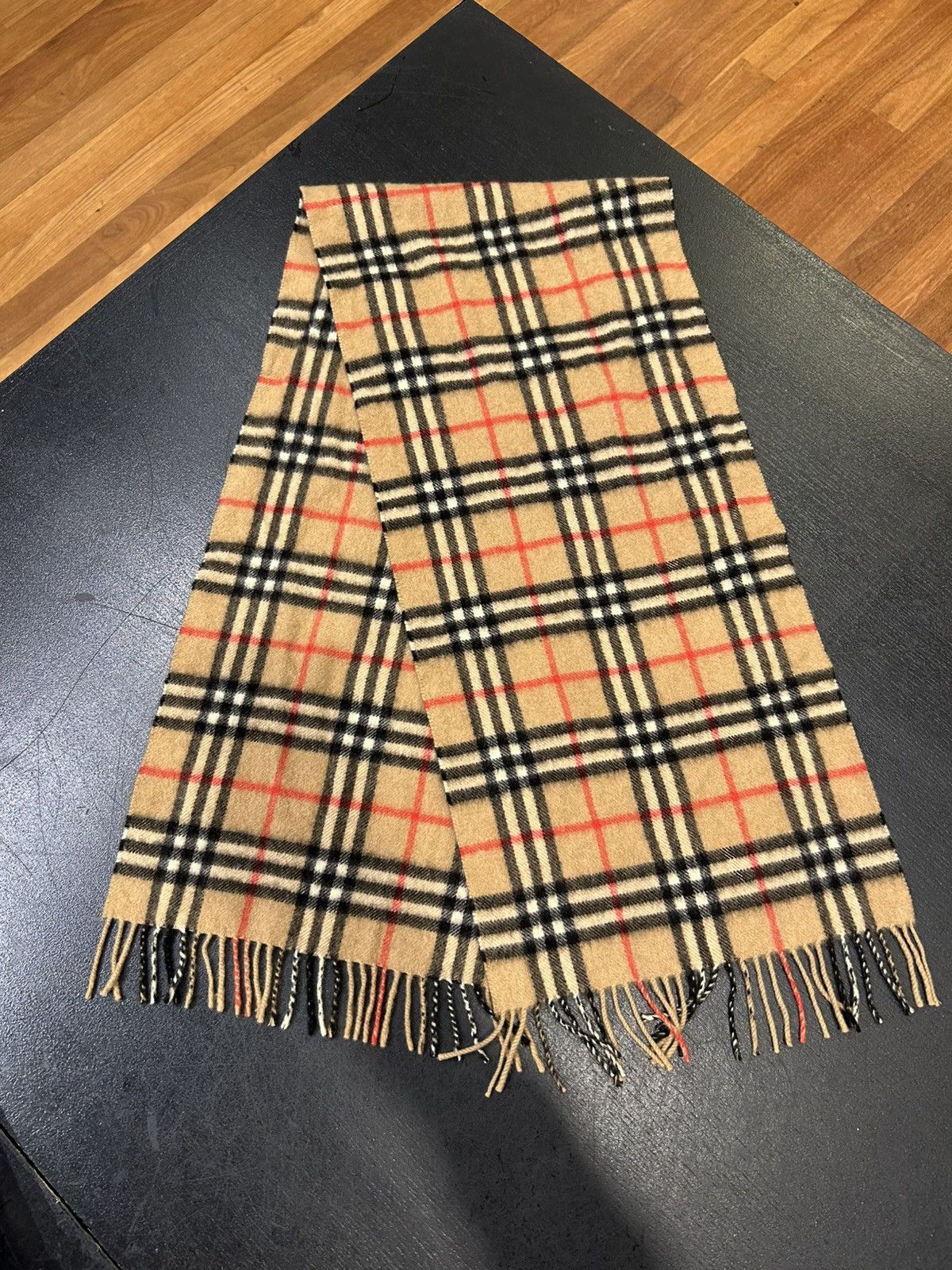 Burberry Burberry Cashmere Classic Plaid Scarf Size ONE SIZE - 1 Thumbnail