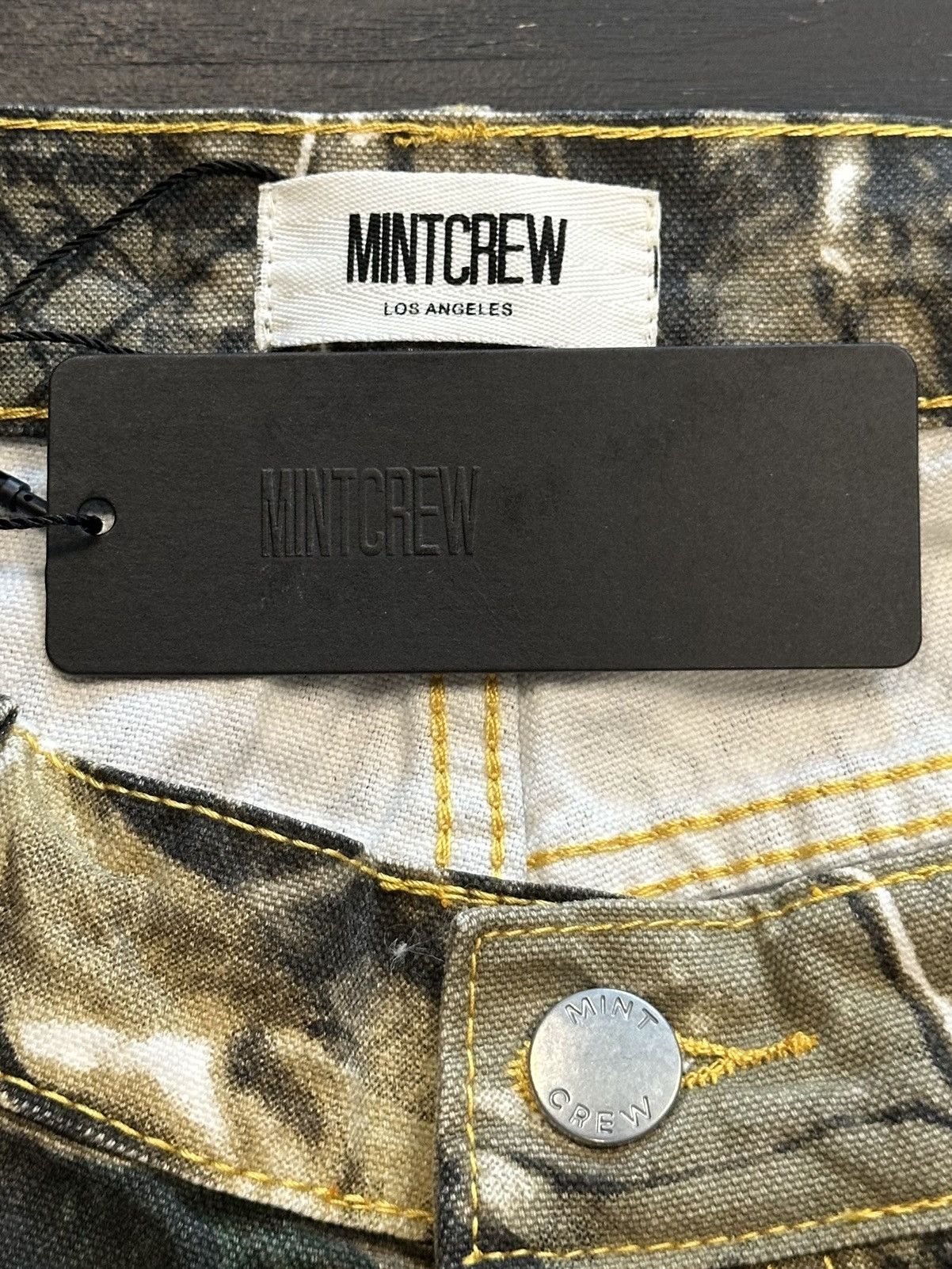 Mintcrew Mintcrew “real tree” jean shorts Size US 38 / EU 54 - 5 Thumbnail