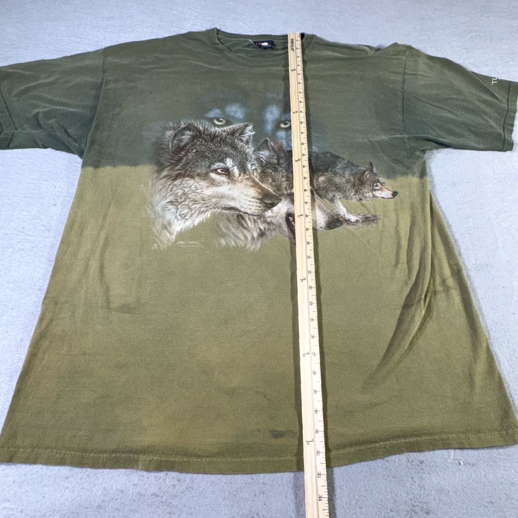 Vintage VINTAGE Polar Graphics Wolf Shirt Mens 2XL Green 90s Tee Wildlife Washington Tulalip Nature Graphic Print Crew Neck Short Sleeve Mens Size US XXL / EU 58 / 5 - 7 Thumbnail