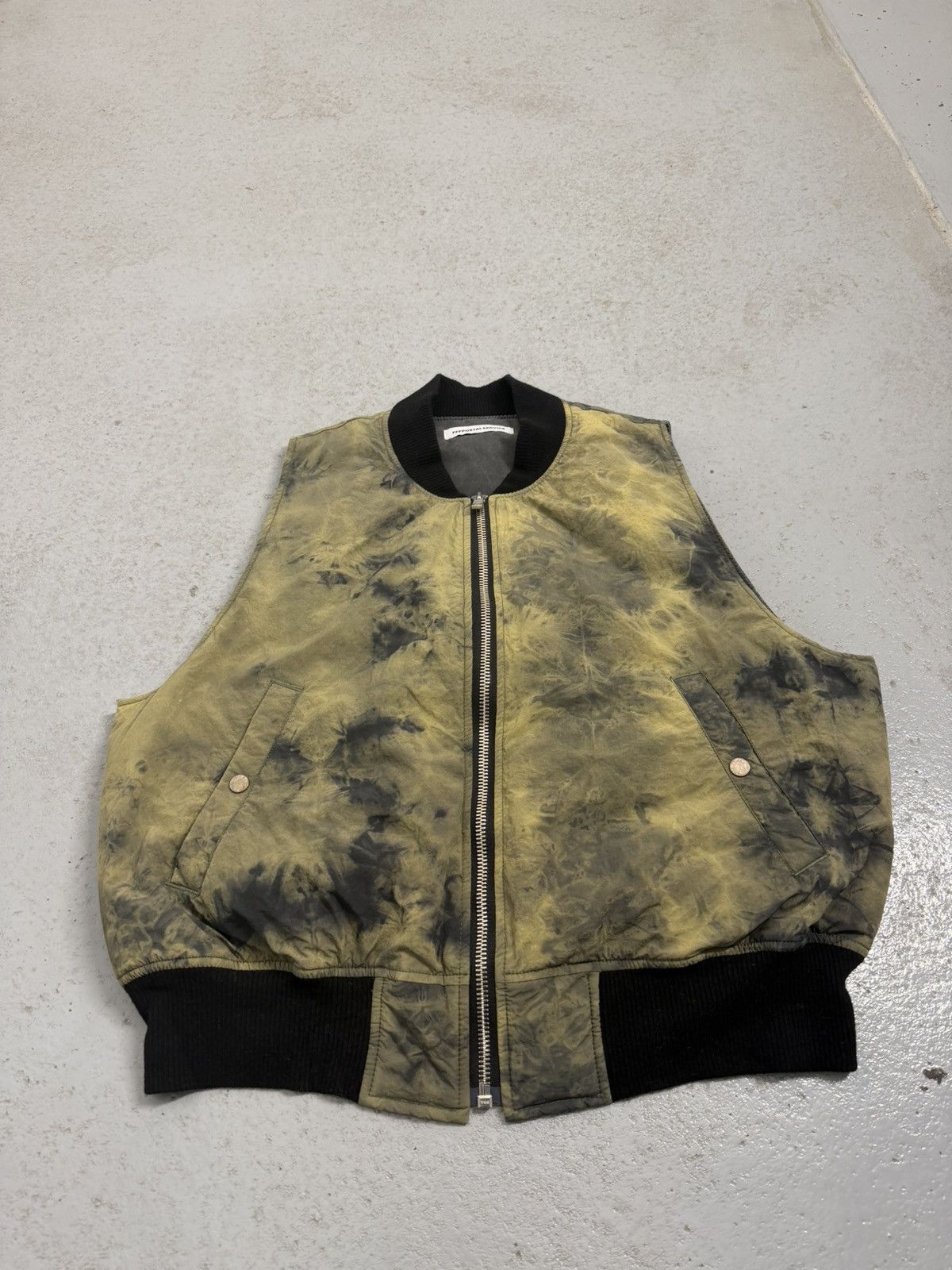 FFFPOSTALSERVICE FFFPostalservice Down Crinkle Vest Size US XL / EU 56 / 4 - 2 Thumbnail