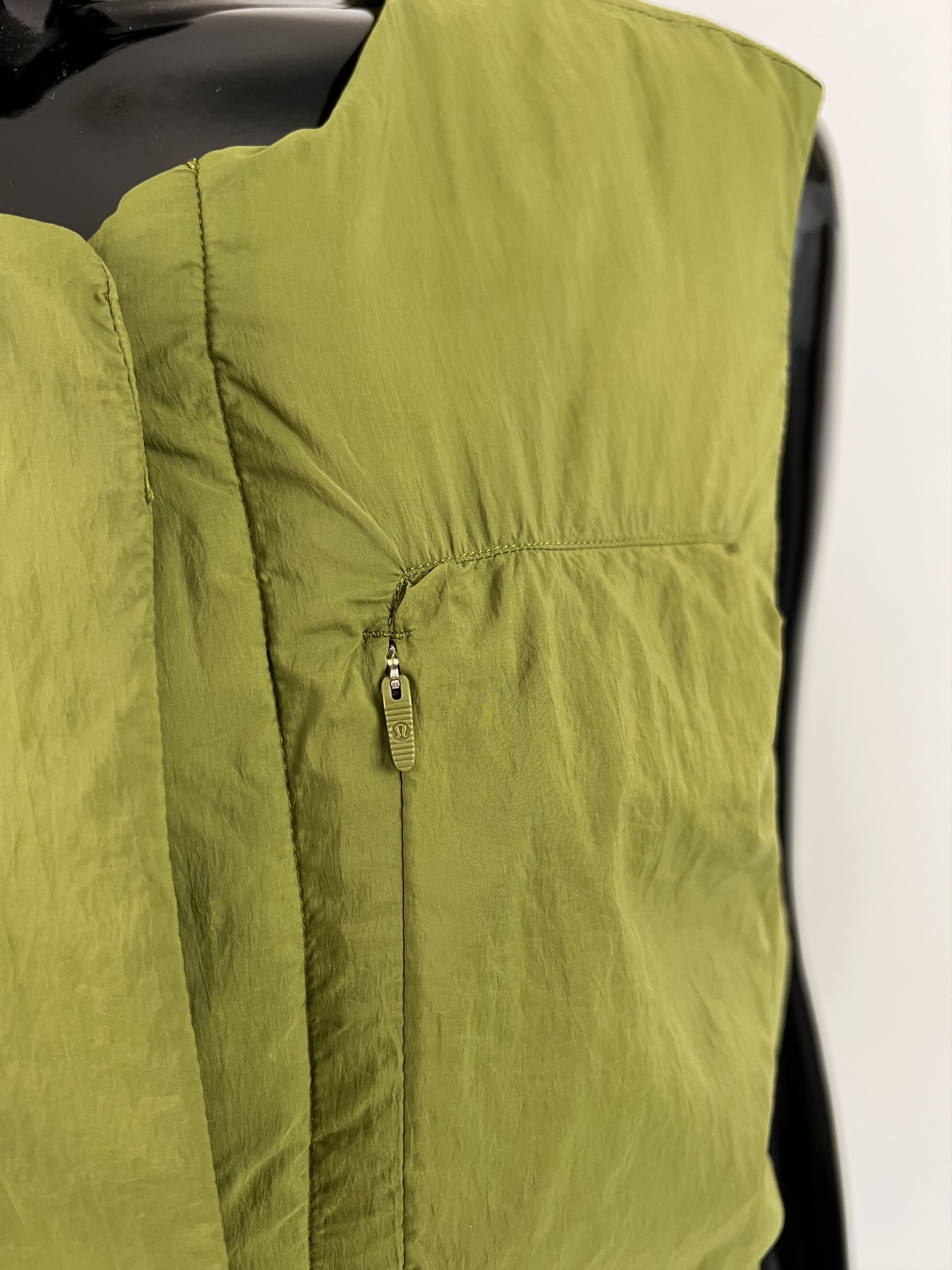 Lululemon Lululemon Women's Green Nylon Vest Size M / US 6-8 / IT 42-44 - 7 Thumbnail