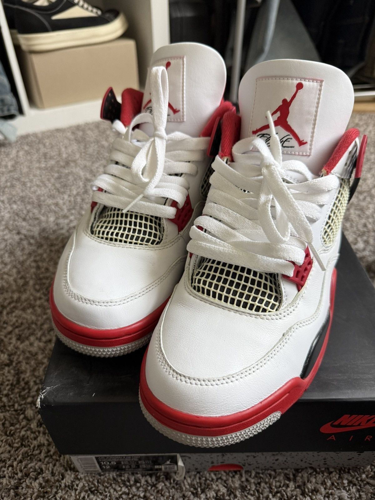 Jordan Brand Jordan 4 fire red Size US 10.5 / EU 43-44 - 1 Thumbnail