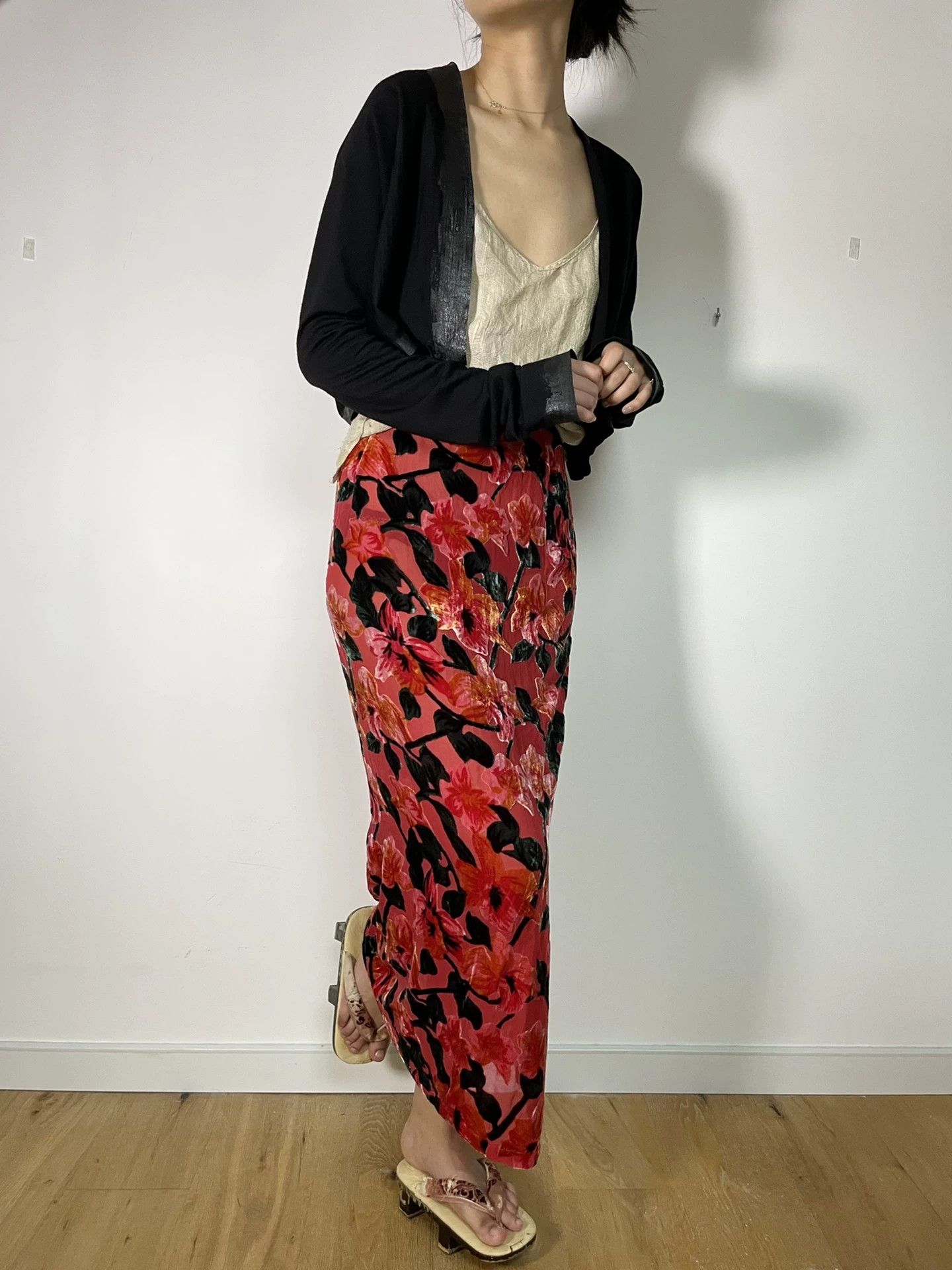 Yohji Yamamoto YOHJI YAMAMOTO 1997 Silk Burnout Velvet Skirt Size 25" / US 0 / IT 36 - 6 Thumbnail
