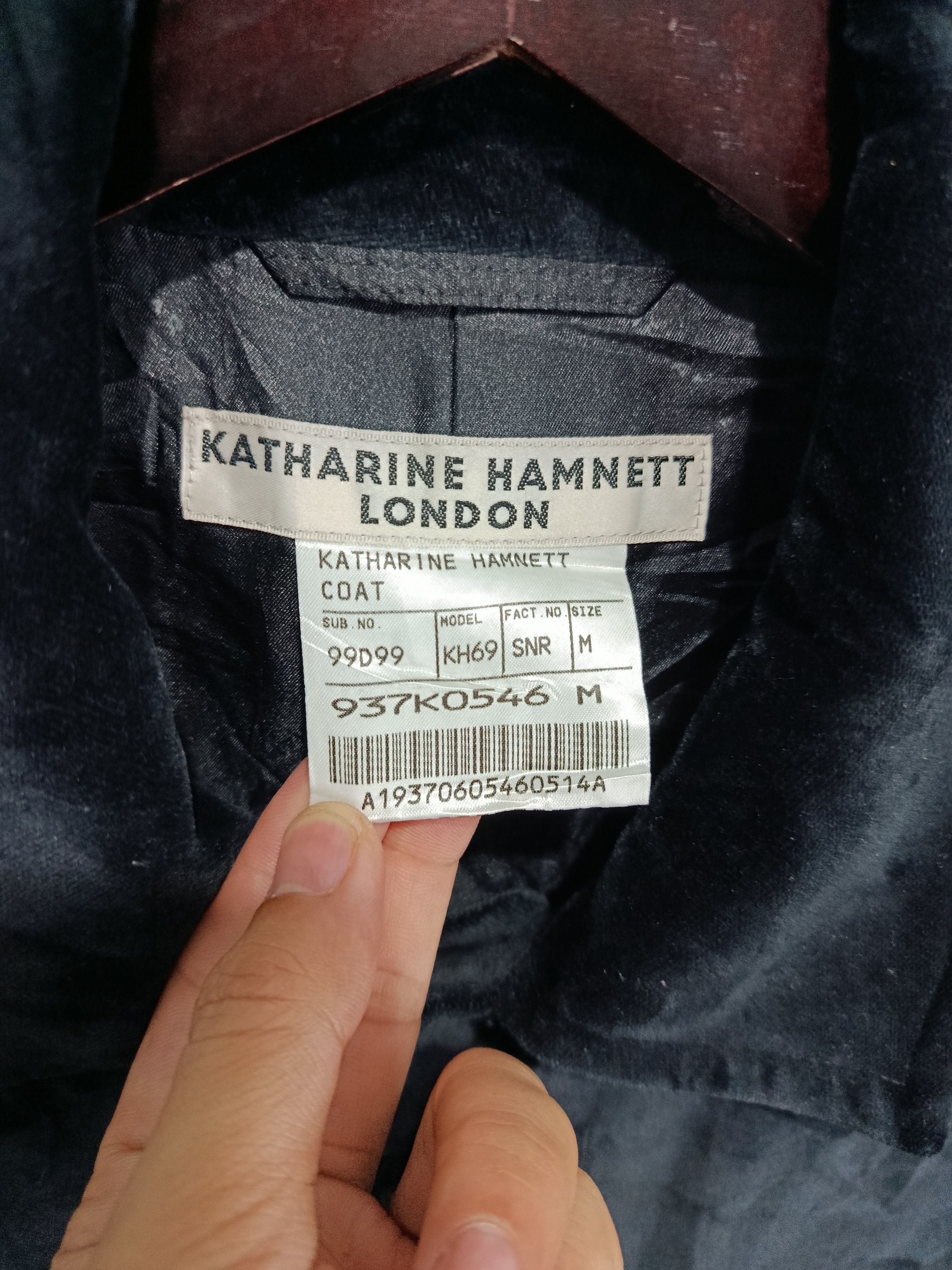 Katharine Hamnett London Katharine hamnett london black velvet coat Size M / US 6-8 / IT 42-44 - 5 Thumbnail