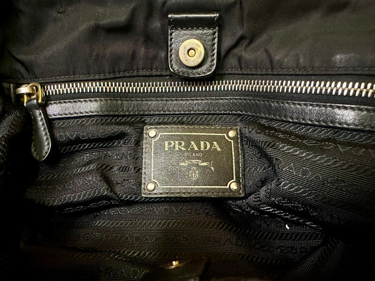 Prada Authentic Prada Tessuto Soft Calf Leather Shopping Tote Bag Size ONE SIZE - 7 Thumbnail