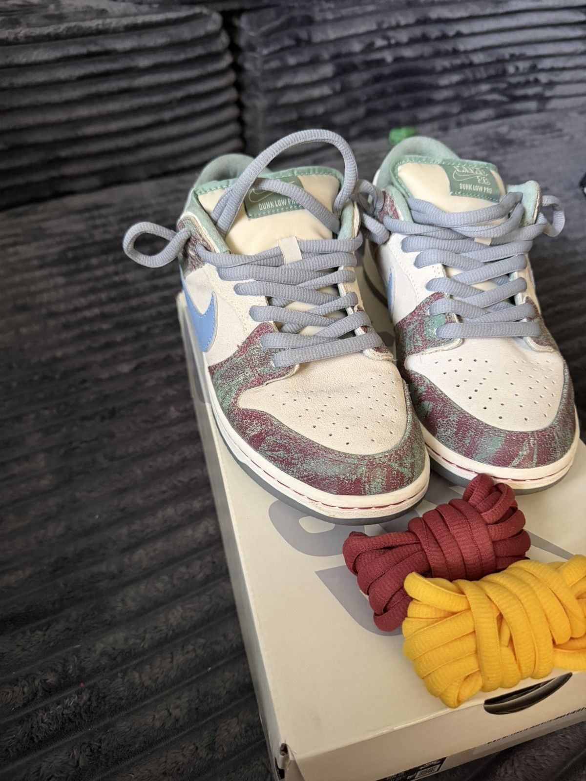 Nike SB Crenshaw dunks Size US 7 / EU 40 - 3 Thumbnail