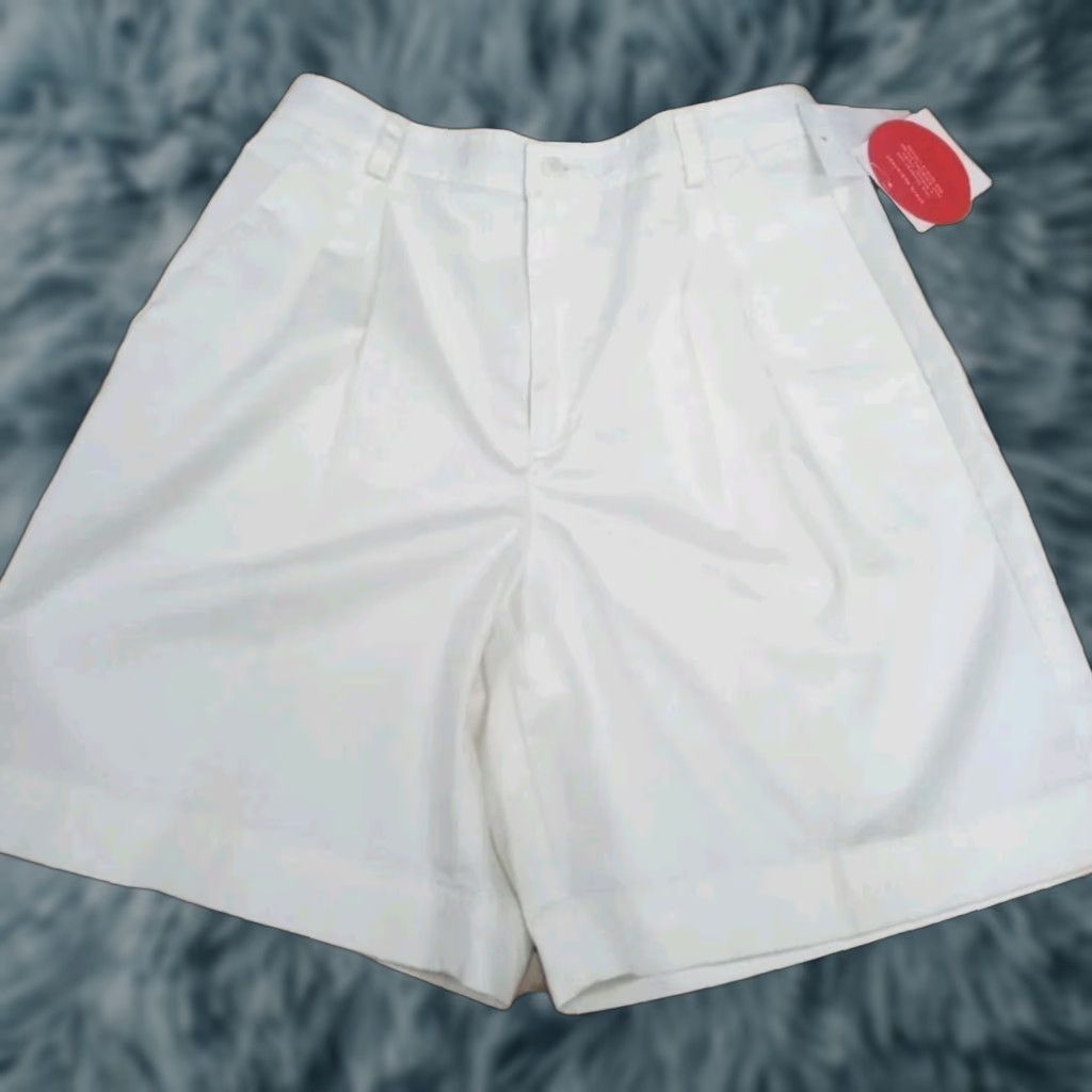 Liz Claiborne Liz Claiborne Carefree Women Shorts White 30" Waist 7" Inseam Size 10 Regular Mid Rise Flat Front Cotton Golf Casual Travel Mens Womens? Size 30" / US 8 / IT 44 - 1 Thumbnail