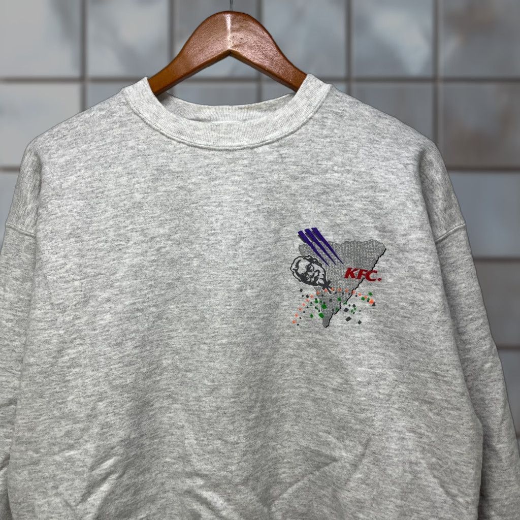 Vintage VINTAGE KFC Sweatshirt Mens M Gray 90s Pullover Kentucky Fried Chicken USA Vintage 90s Sweatshirt Men M Gray Size US M / EU 48-50 / 2 - 1 Thumbnail