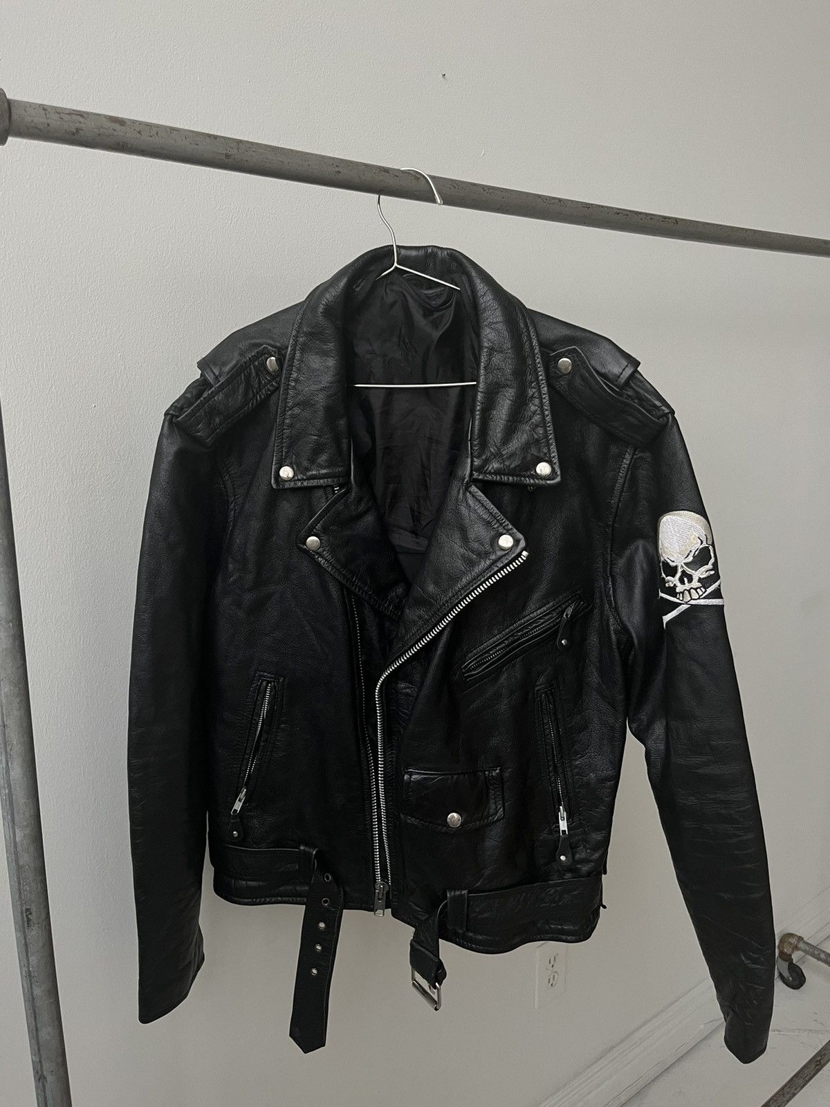 Vintage VINTAGE LEATHER BIKER JACKET SKULLS Size US L / EU 52-54 / 3 - 5 Thumbnail