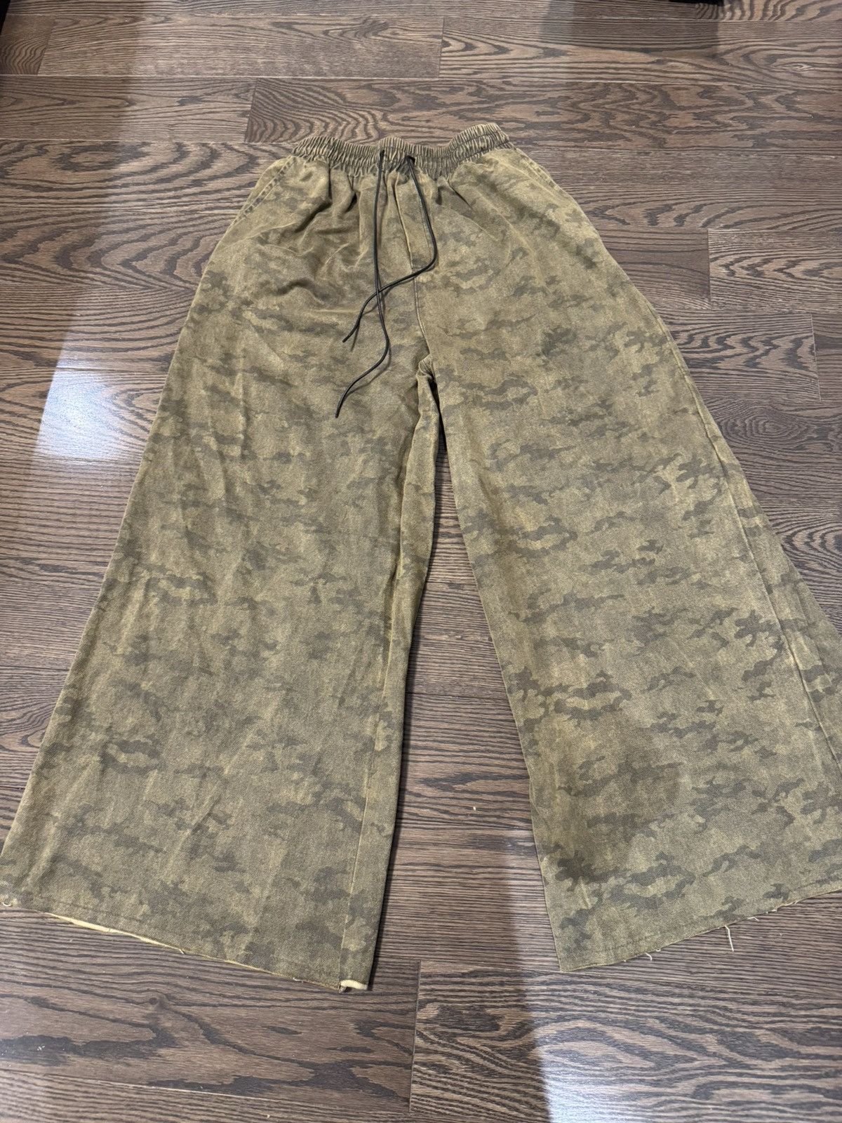 Other BAGGY BROWN JOGGERS Size US 30 / EU 46 - 1 Preview