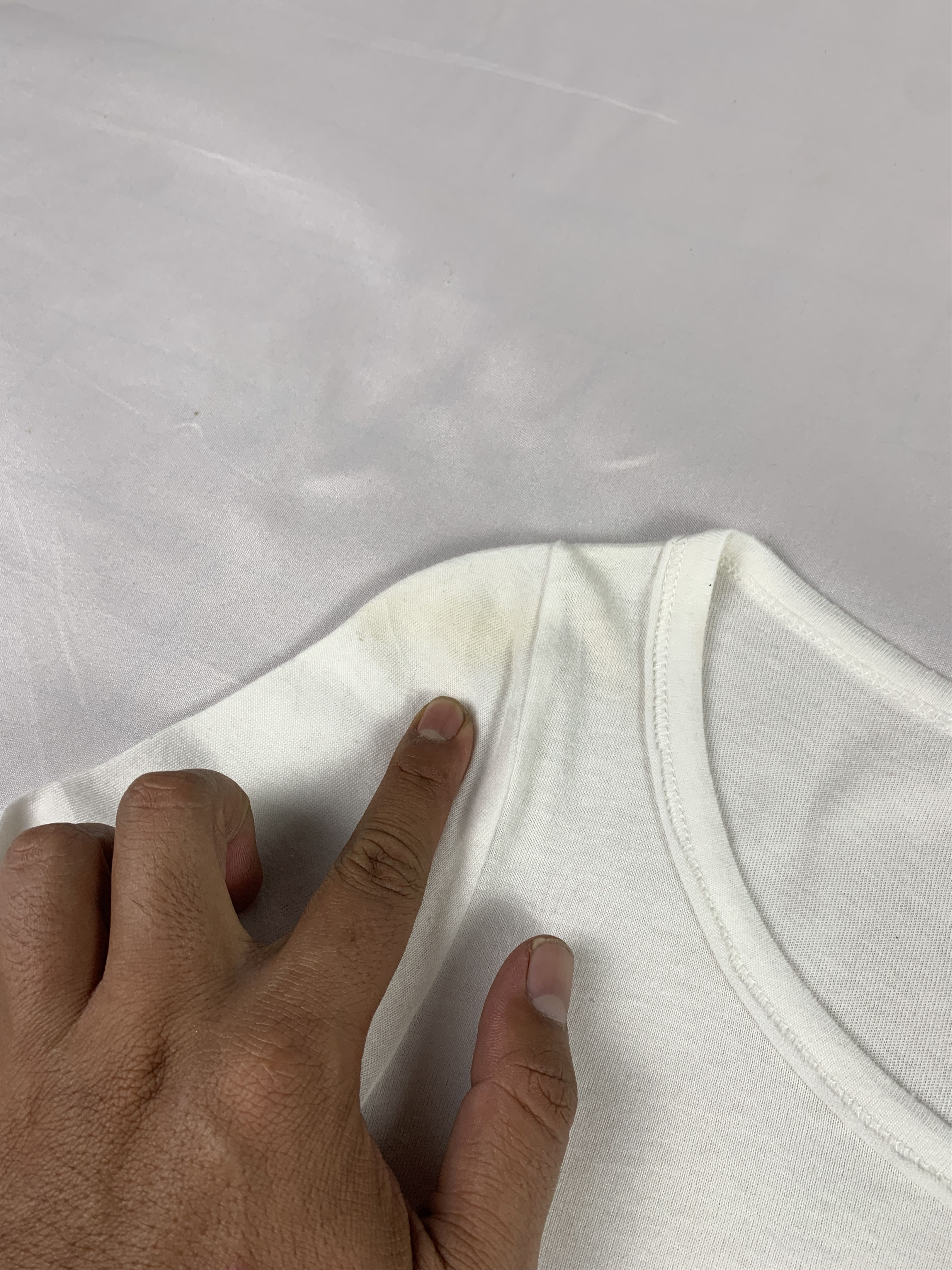Abercrombie & Fitch Abercrombie & Fitch White Star Moose Tee (S) Size S / US 4 / IT 40 - 9 Thumbnail