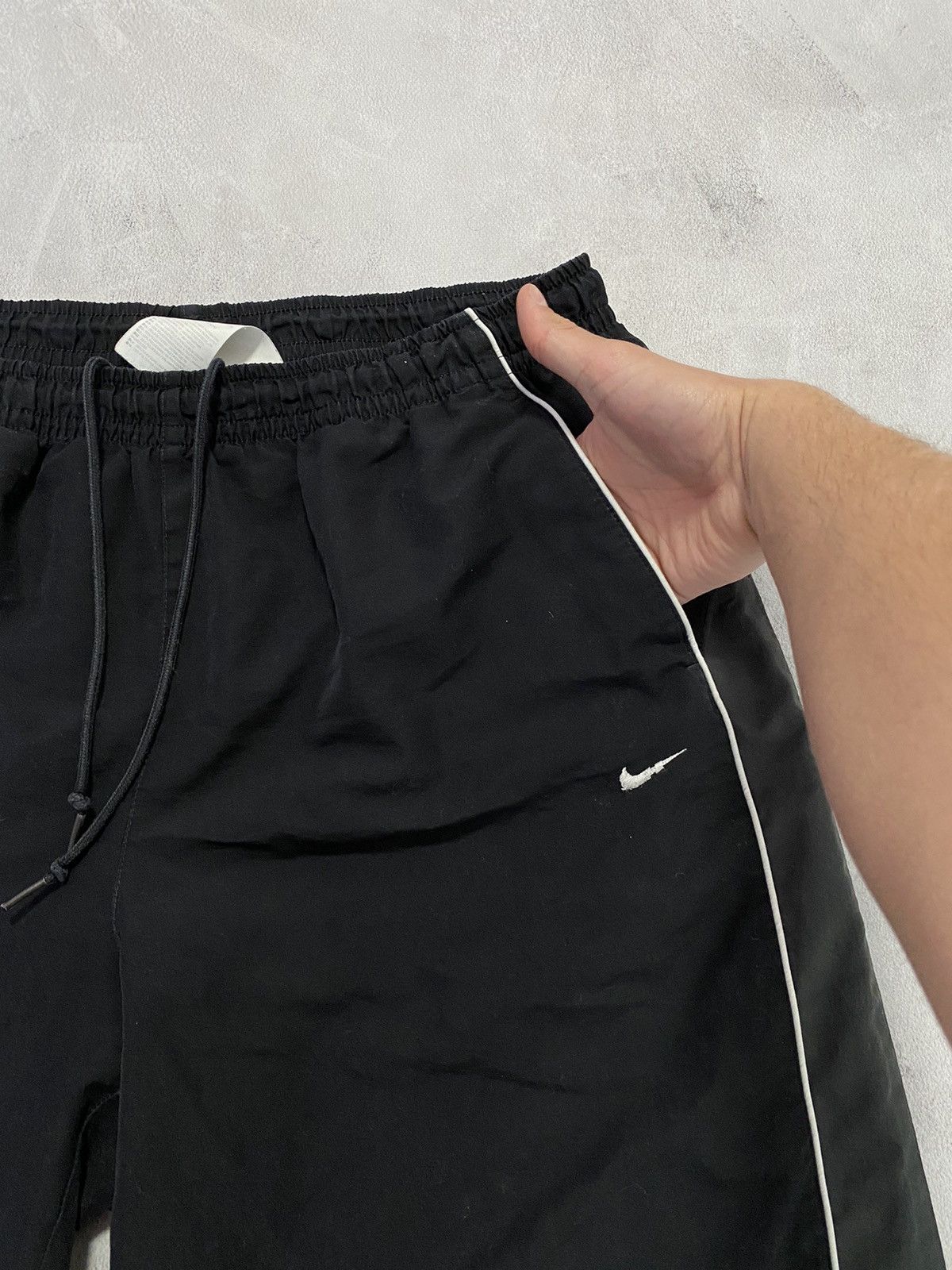 Nike 💥 Vintage Shorts Nike Logo Mini Swoosh Size US 38 / EU 54 - 4 Thumbnail