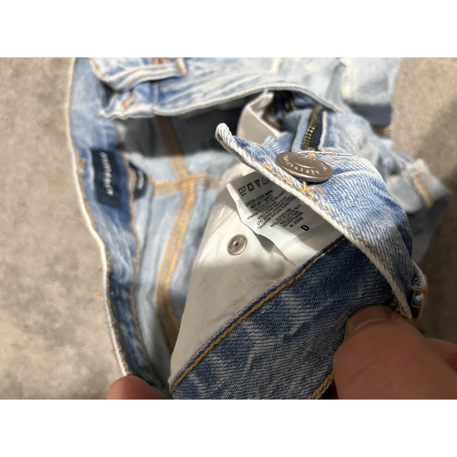 Vintage Aéropostale Denim Mom Shorts Women's Size 0 Blue Distressed Cuff High Rise Denim Shorts Size 25" / US 0 / IT 36 - 4 Thumbnail