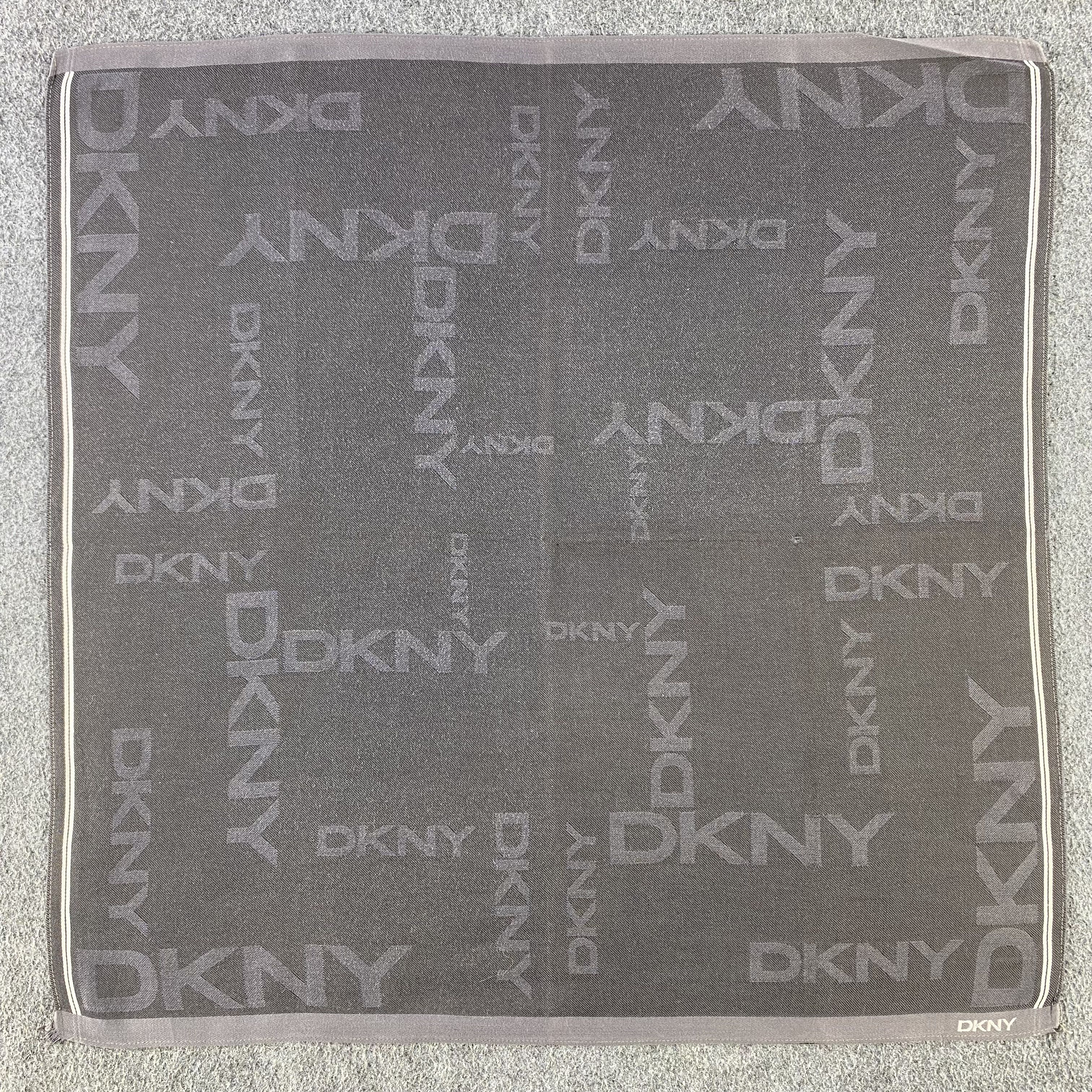 DKNY DKNY Handkerchief/Neckerchief/Bandana HC723 Size ONE SIZE - 1 Thumbnail