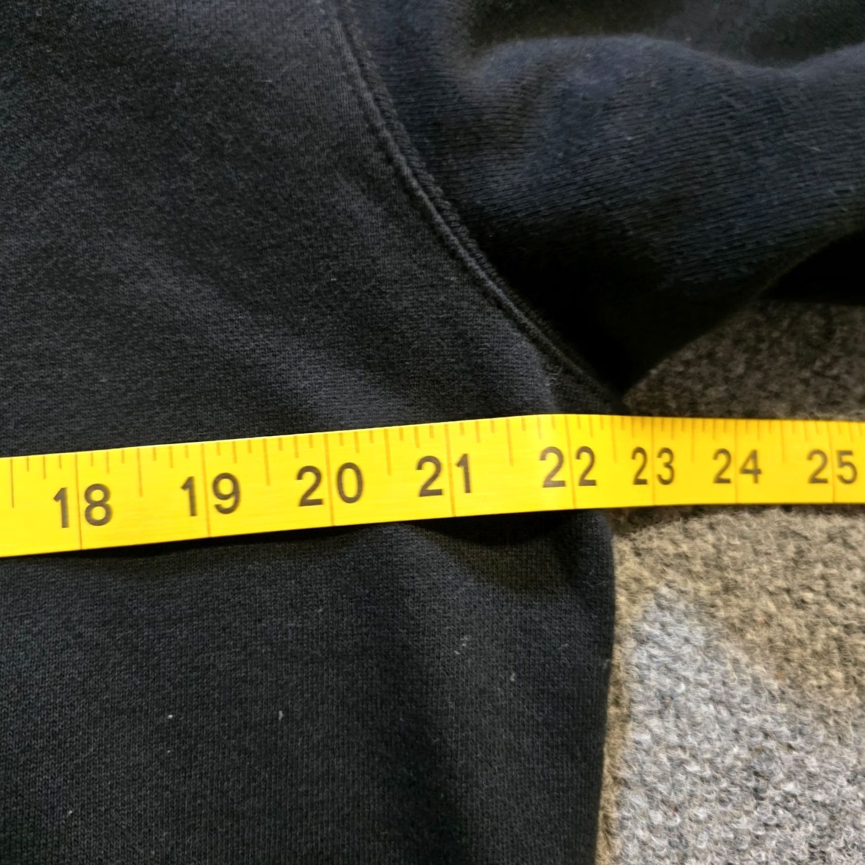 Vintage CAT Hoodie Men Small Black Yellow Embroidered Caterpillar Construction Embroidery Pockets Heavyweight Hooded Pullover Size US S / EU 44-46 / 1 - 5 Thumbnail