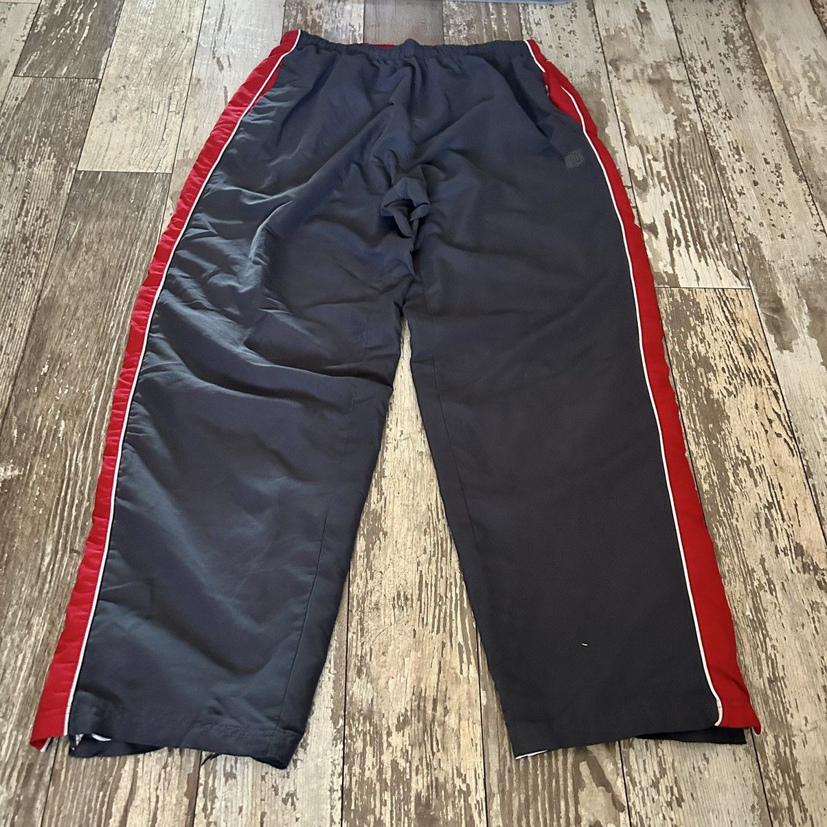 Wilson Vintage Wilson Sweatpants Red/Dark Grey Mens 32W Size US 32 / EU 48 - 1 Thumbnail