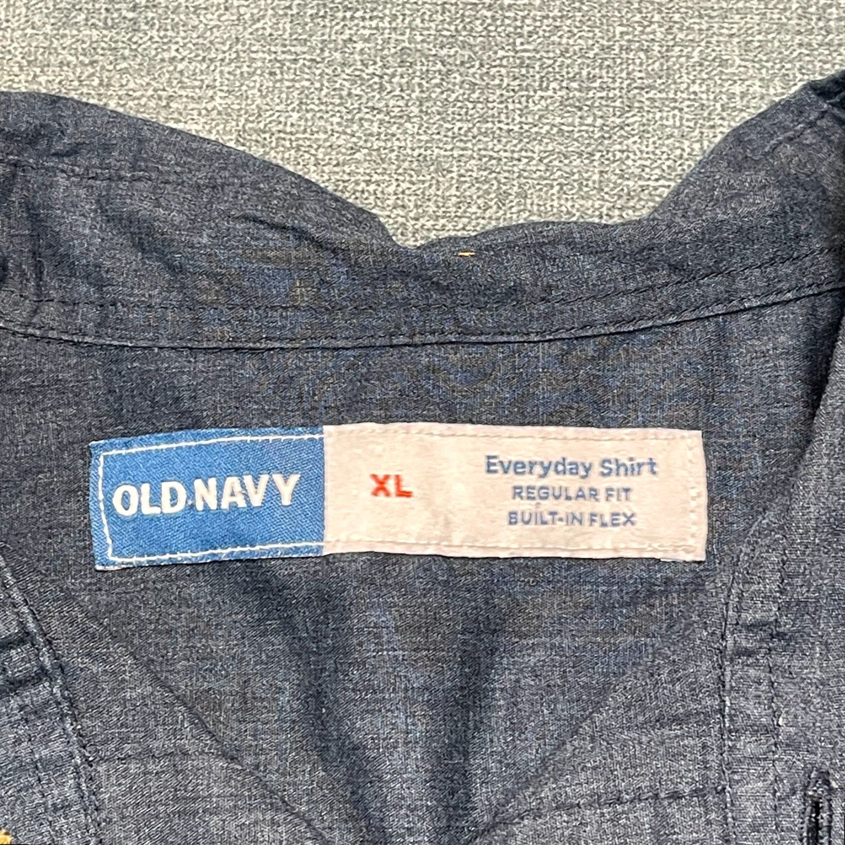 Old Navy Old Navy Shirt Mens XL Gray Everyday Cotton Built In Flex Regular Fit Button Up Size US XL / EU 56 / 4 - 6 Thumbnail