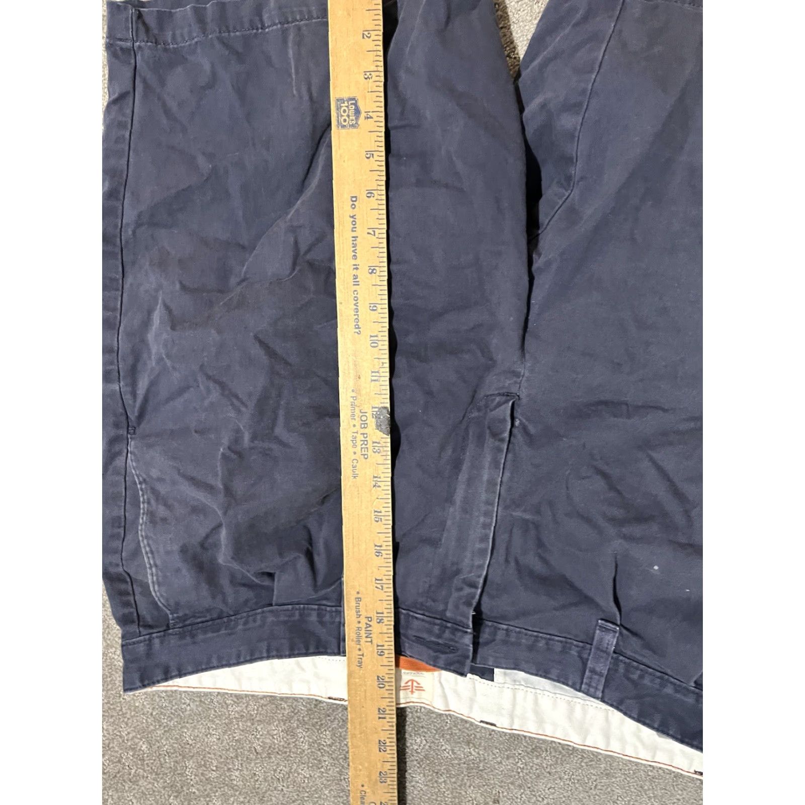 Dockers DOCKERS Men Shorts Bermuda Solid Flat Front 40 Blue Casual Pockets Cotton Size US 40 / EU 56 - 6 Thumbnail