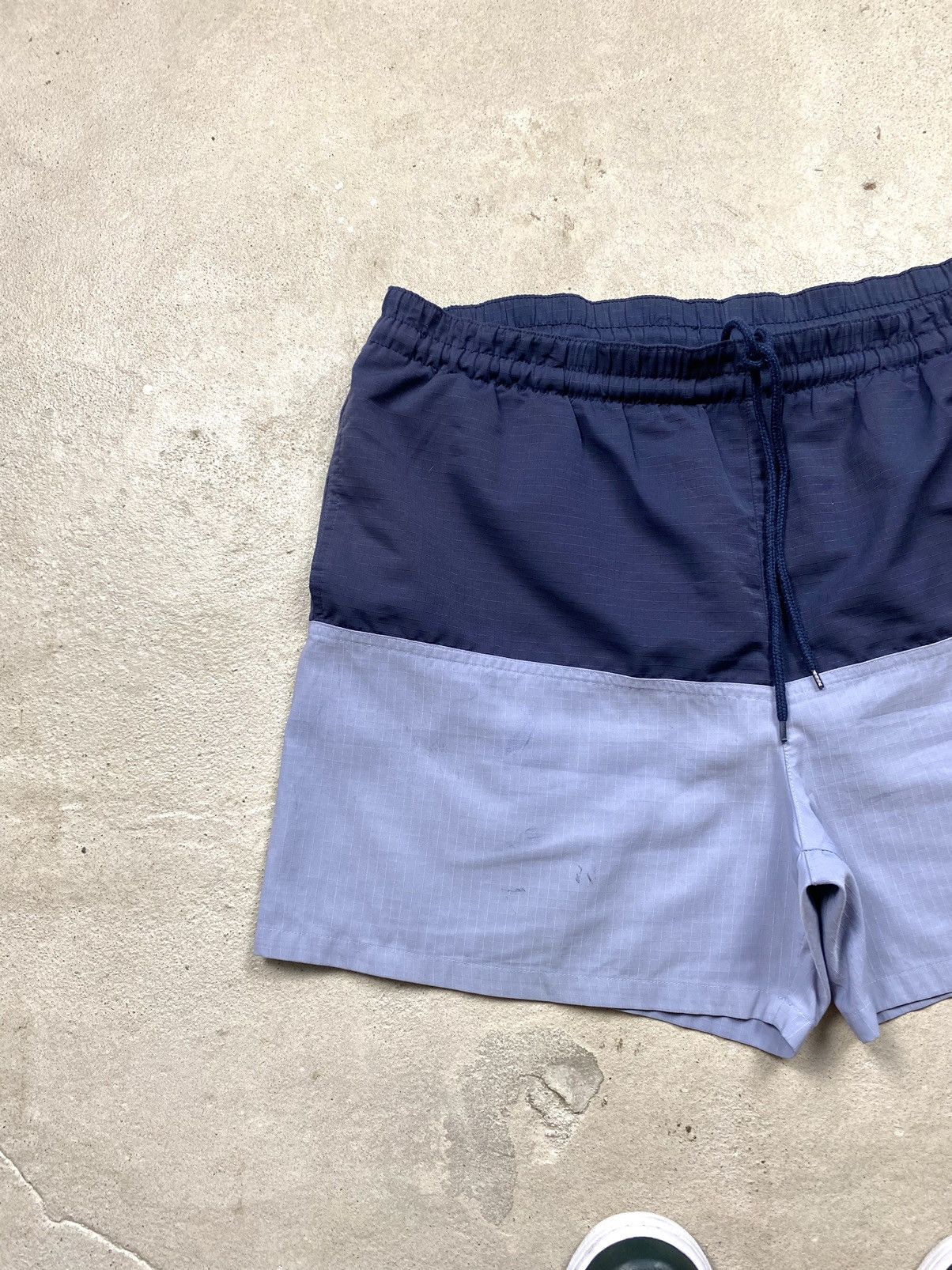 Nike Vintage 1990’s Nike Shorts Big Logo Tn Zm 95 97 Hype Y2K Size US 36 / EU 52 - 3 Thumbnail