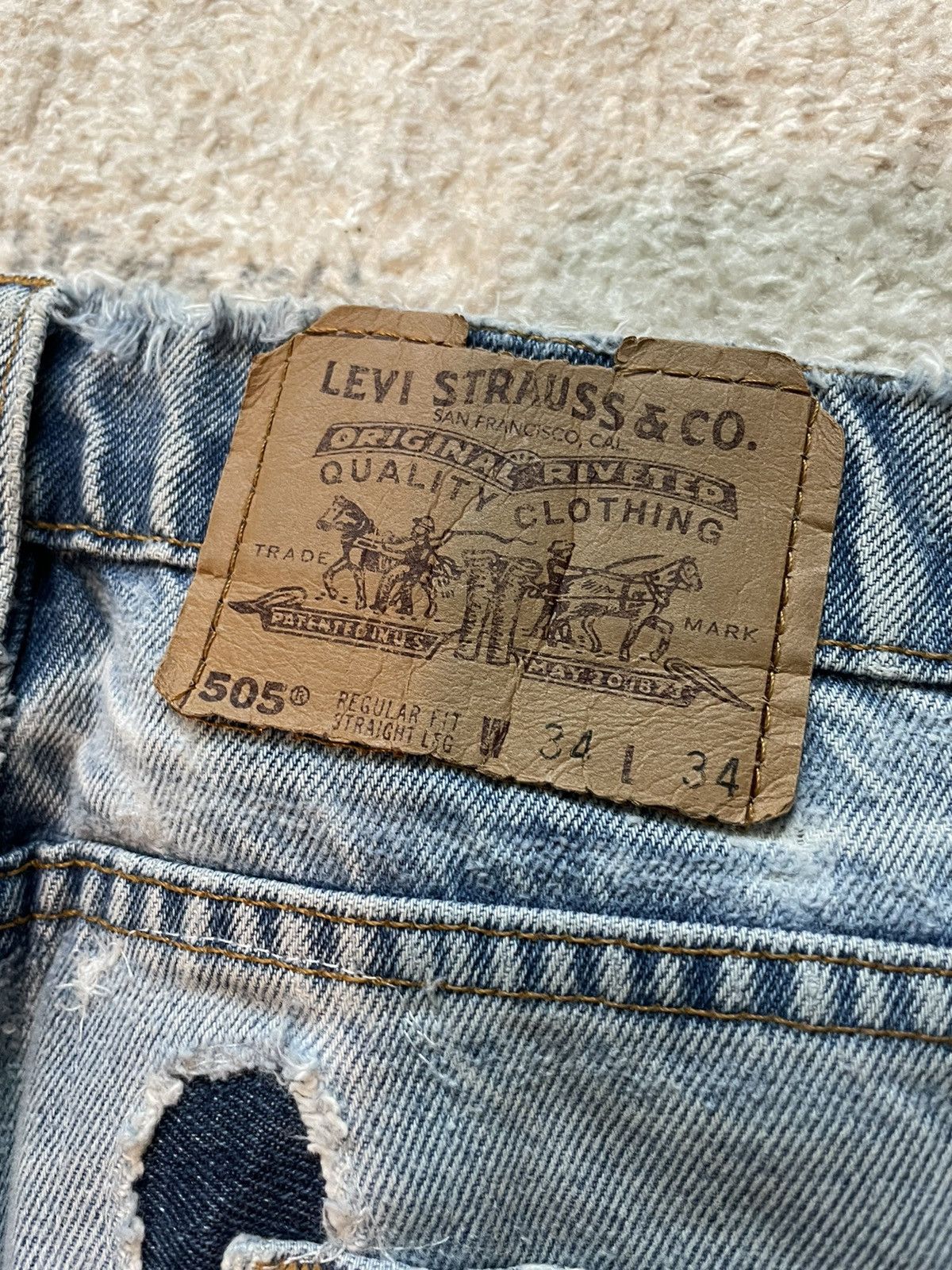Levi's × Vintage Levi’s Orange Tab 505 Light Wash Size US 33 - 4 Thumbnail