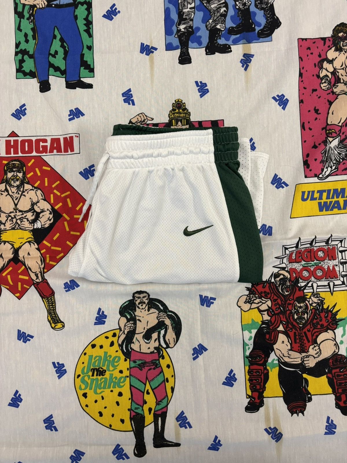 Nike vintage nike swoosh logo green white basketball shorts S/M Size US 32 / EU 48 - 7 Thumbnail