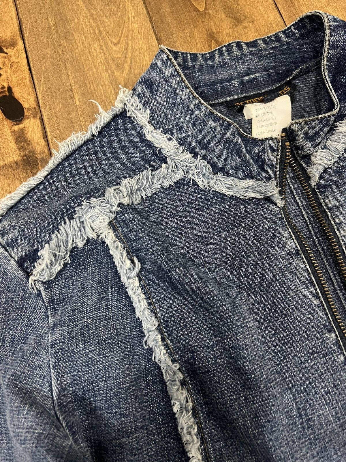 Japanese Brand Distressed cropped denim jacket Size US S / EU 44-46 / 1 - 10 Thumbnail