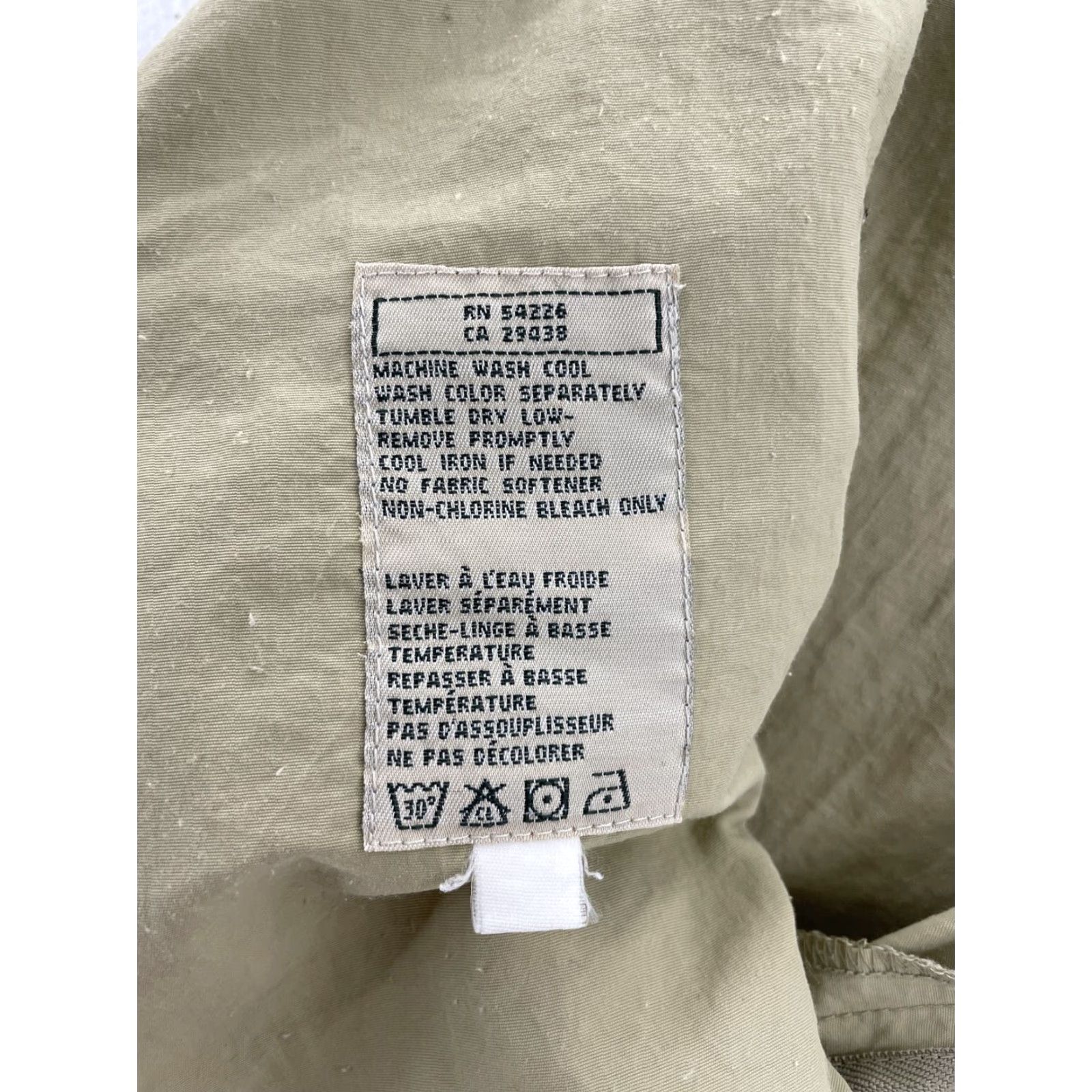 Royal Robbins Royal Robbins Shorts Womens 6 Khaki Pockets Casual Hiking Outdoor Nylon Size 28" / US 6 / IT 42 - 3 Thumbnail