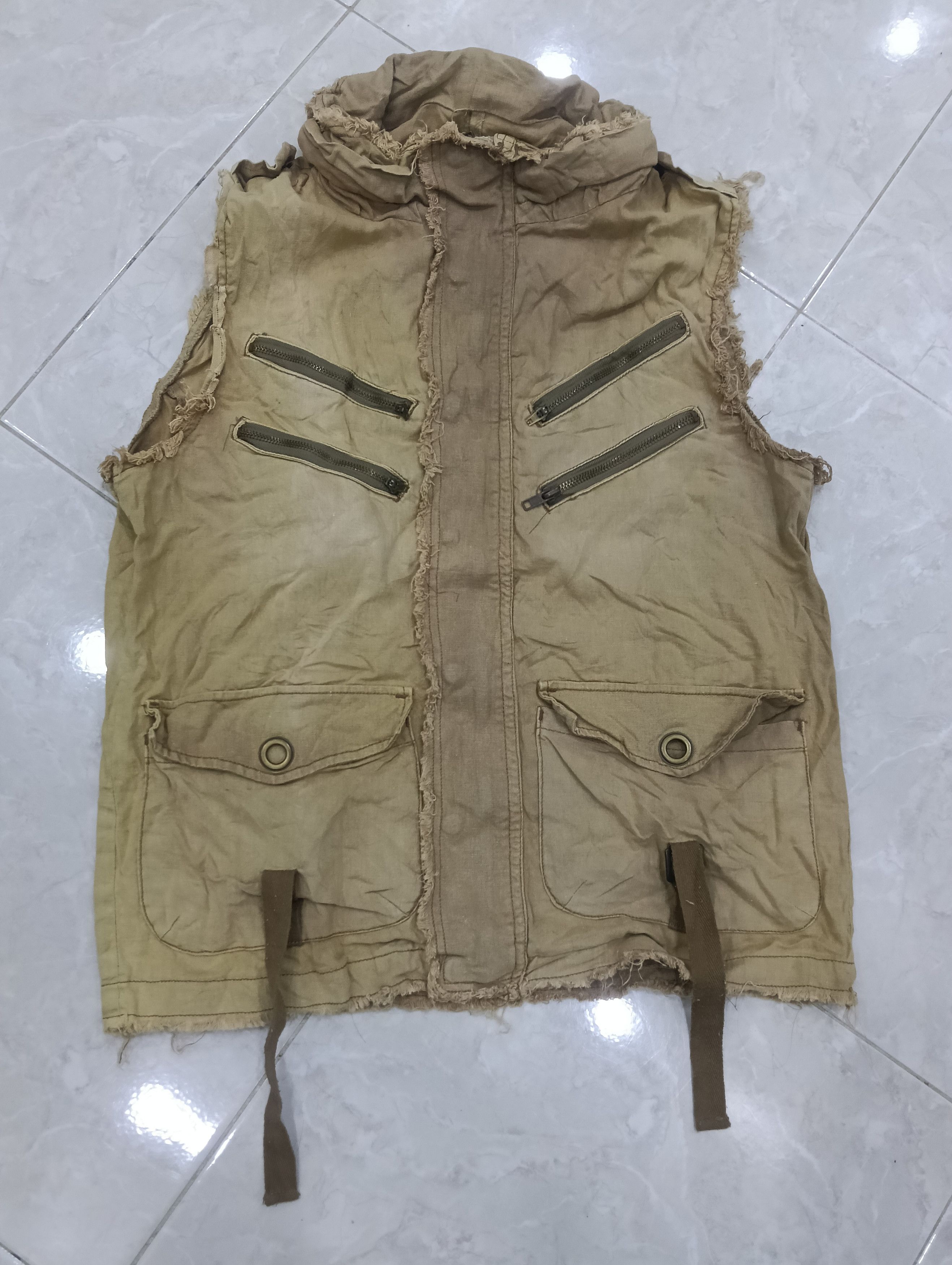 Punk and Yo Clonedevgru Japan Punk/Gothic Sleeveless Jacket Size US L / EU 52-54 / 3 - 3 Thumbnail