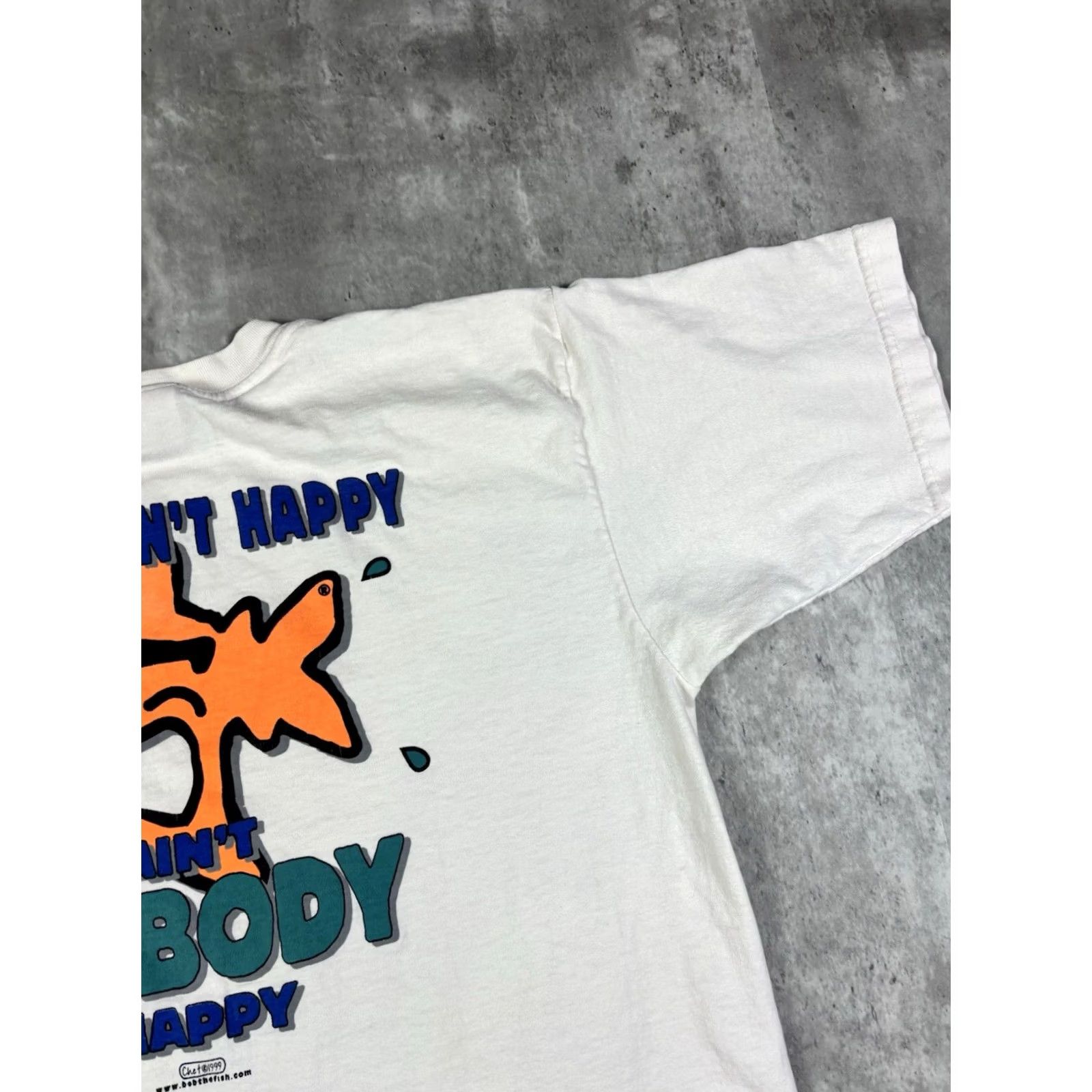 Gildan Vintage 90s Bob The Fish Funny Comedy Shirt L White Size US L / EU 52-54 / 3 - 6 Thumbnail