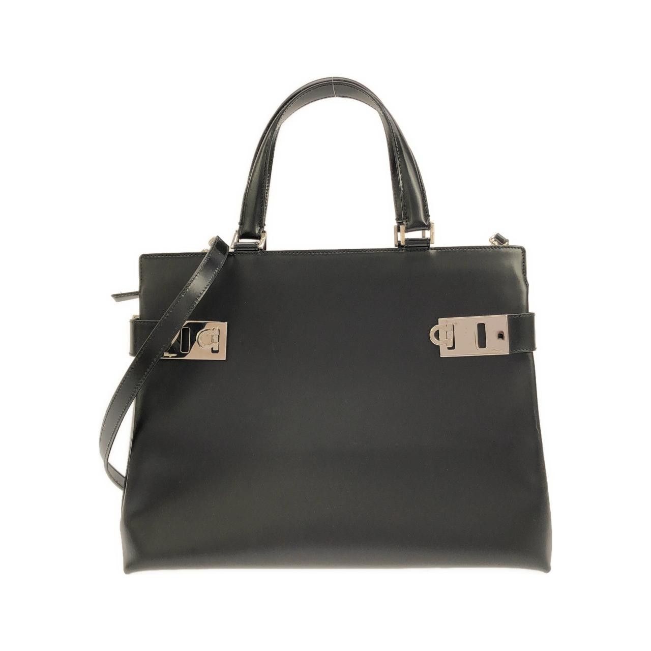Salvatore Ferragamo Salvatore Ferragamo Salvatore Ferragamo Leather Shoulder Bag Leather Handbag 21 9350 DUTY FREE for USA Size ONE SIZE - 1 Thumbnail