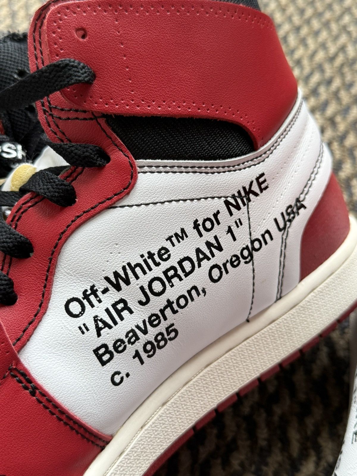 Jordan Brand × Off-White × Virgil Abloh Jordan 1 Retro OG High Off-White Chicago Size US 11 / EU 44 - 6 Thumbnail