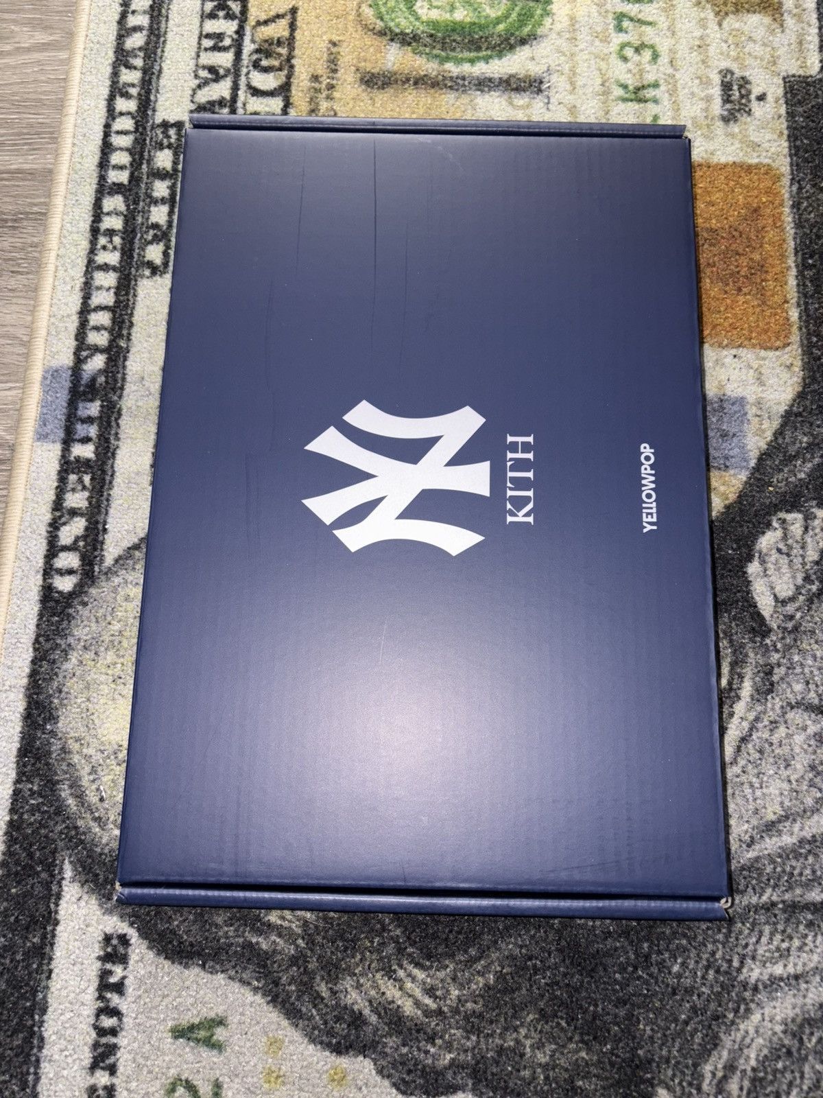 Kith × New York Yankees Kith Yellowpop New York Yankees LED Neon