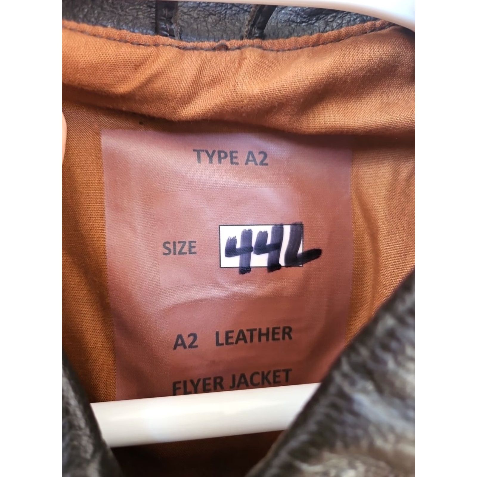 Vintage VINTAGE Avirex Air Force Bomber Jacket Coat Mens 44 Long Leather Army Flight Zipper Brown Jacket Size US S / EU 44-46 / 1 - 6 Thumbnail