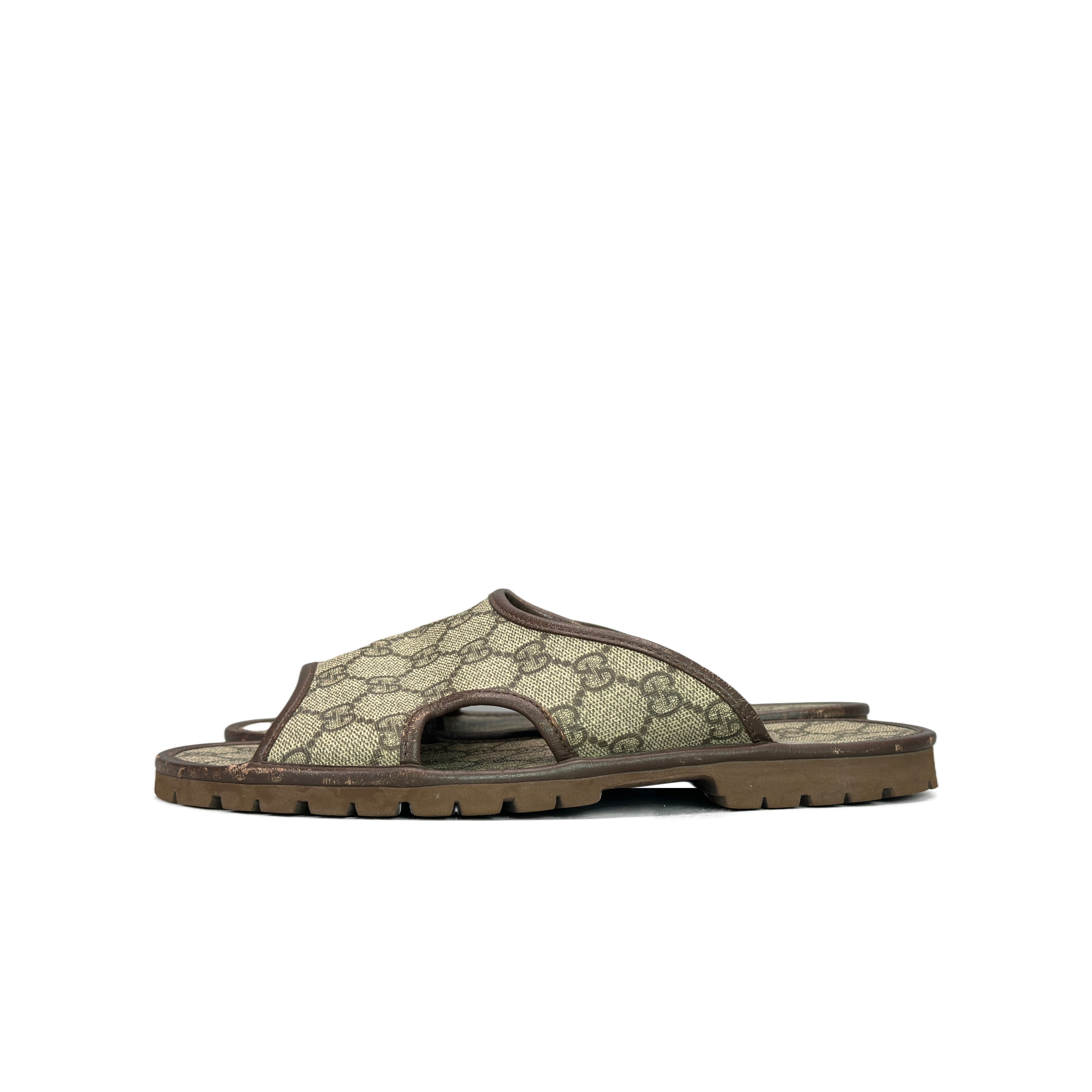 Gucci Gucci GG Supreme Canvas Slides Size 7 Size US 7 / EU 40 - 1 Thumbnail