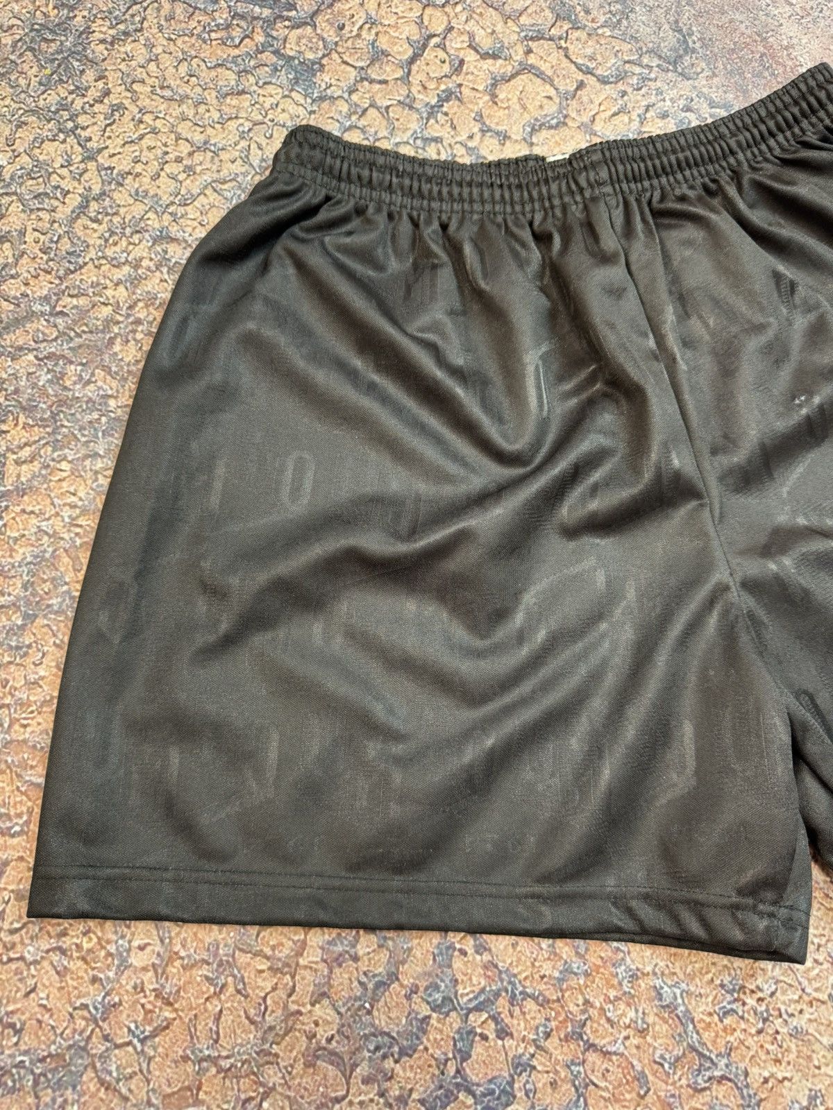 Umbro Manchester United 1992-94 Home Umbro Retro Vintage Shorts Size US 32 / EU 48 - 2 Thumbnail