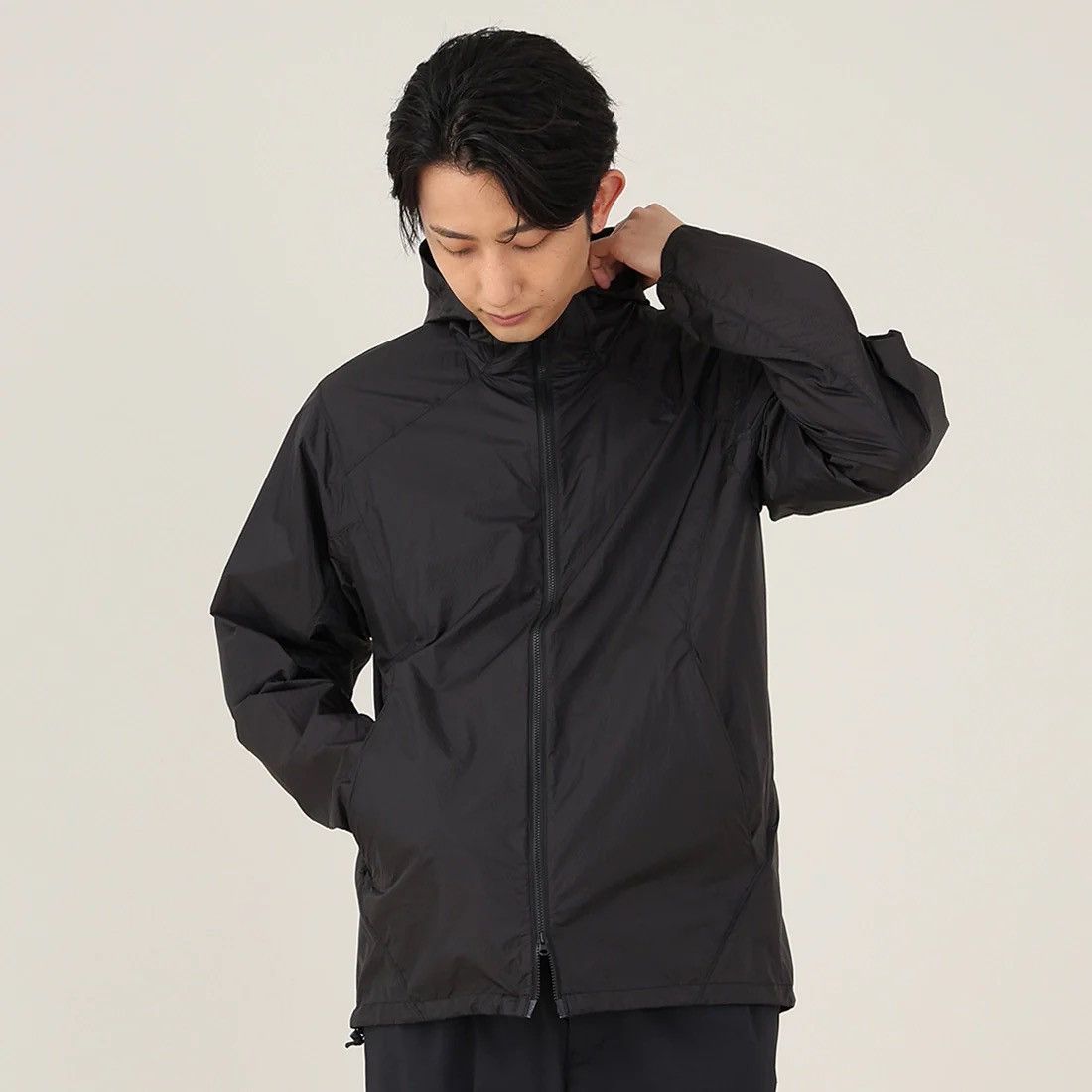 Goldwin Goldwin Airly Shell Packable Wind Jacket in Wolf Gray Size US L / EU 52-54 / 3 - 6 Thumbnail
