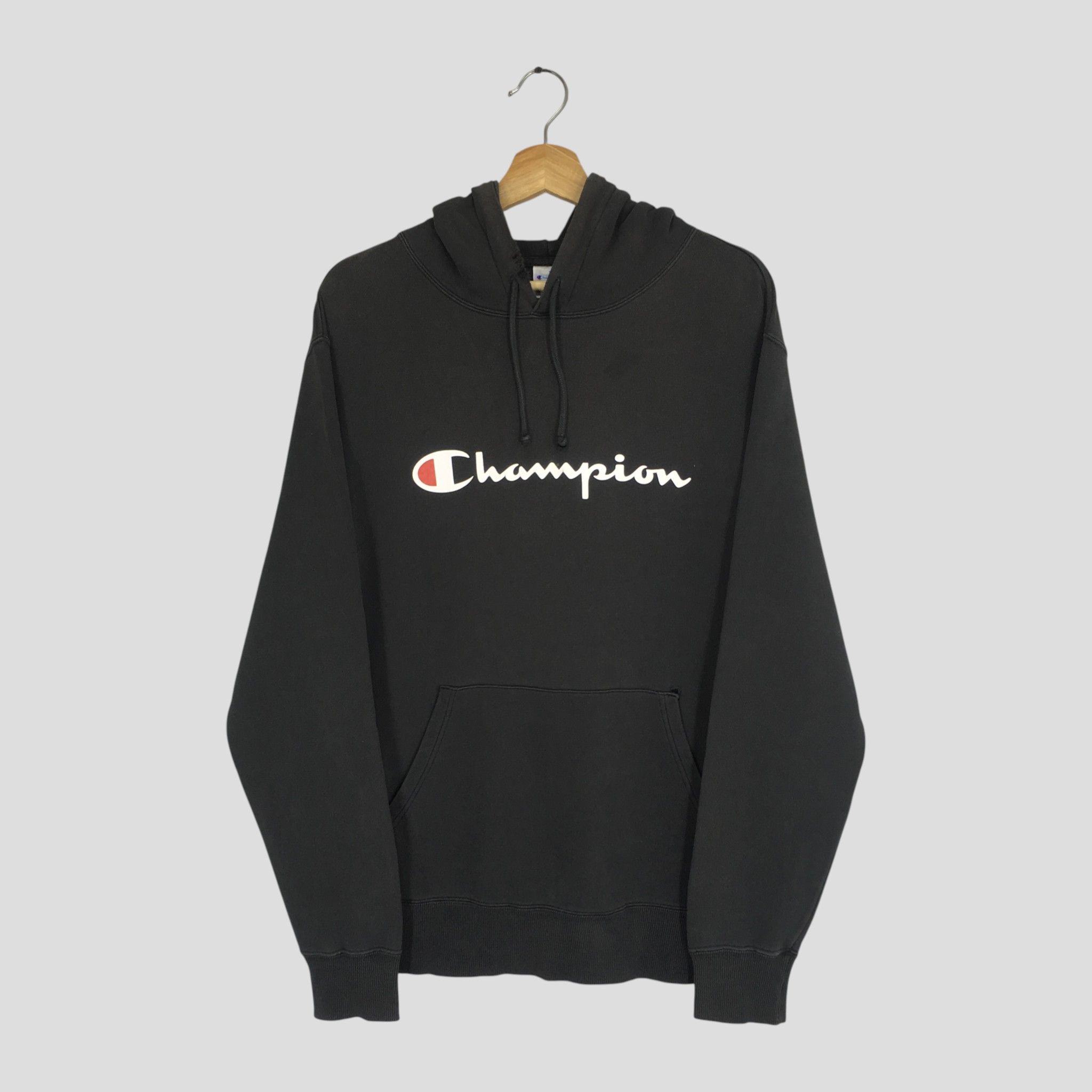 Champion Vintage Champion Black Sweater Large Champion - 365 Size US L / EU 52-54 / 3 - 1 Thumbnail