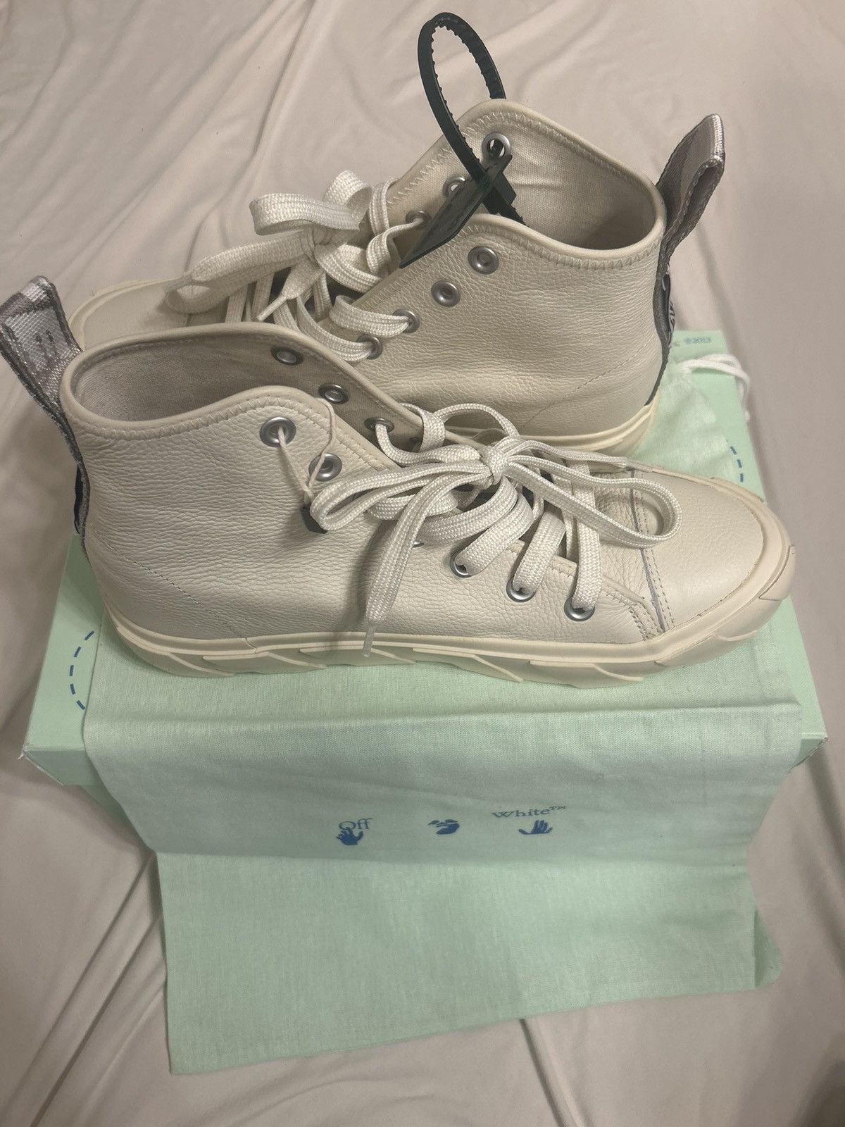 Off-White OFF WHITE MID TOP VULCANIZED CANVAS Size US 8 / EU 41 - 3 Thumbnail