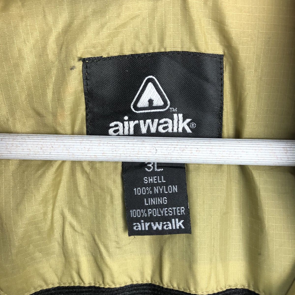Airwalk Airwalk vintage Yellow windbreaker Light Jacket #A232 Size US XXL / EU 58 / 5 - 13 Thumbnail