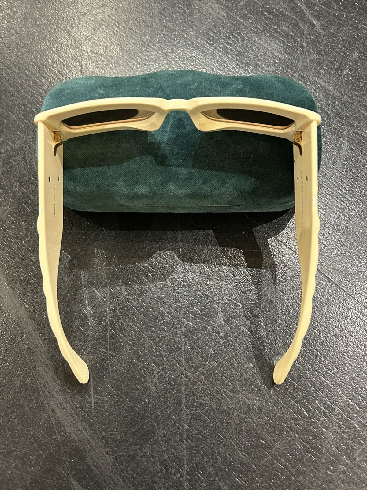 Gucci Gucci Ivory Sunglasses Size ONE SIZE - 5 Thumbnail