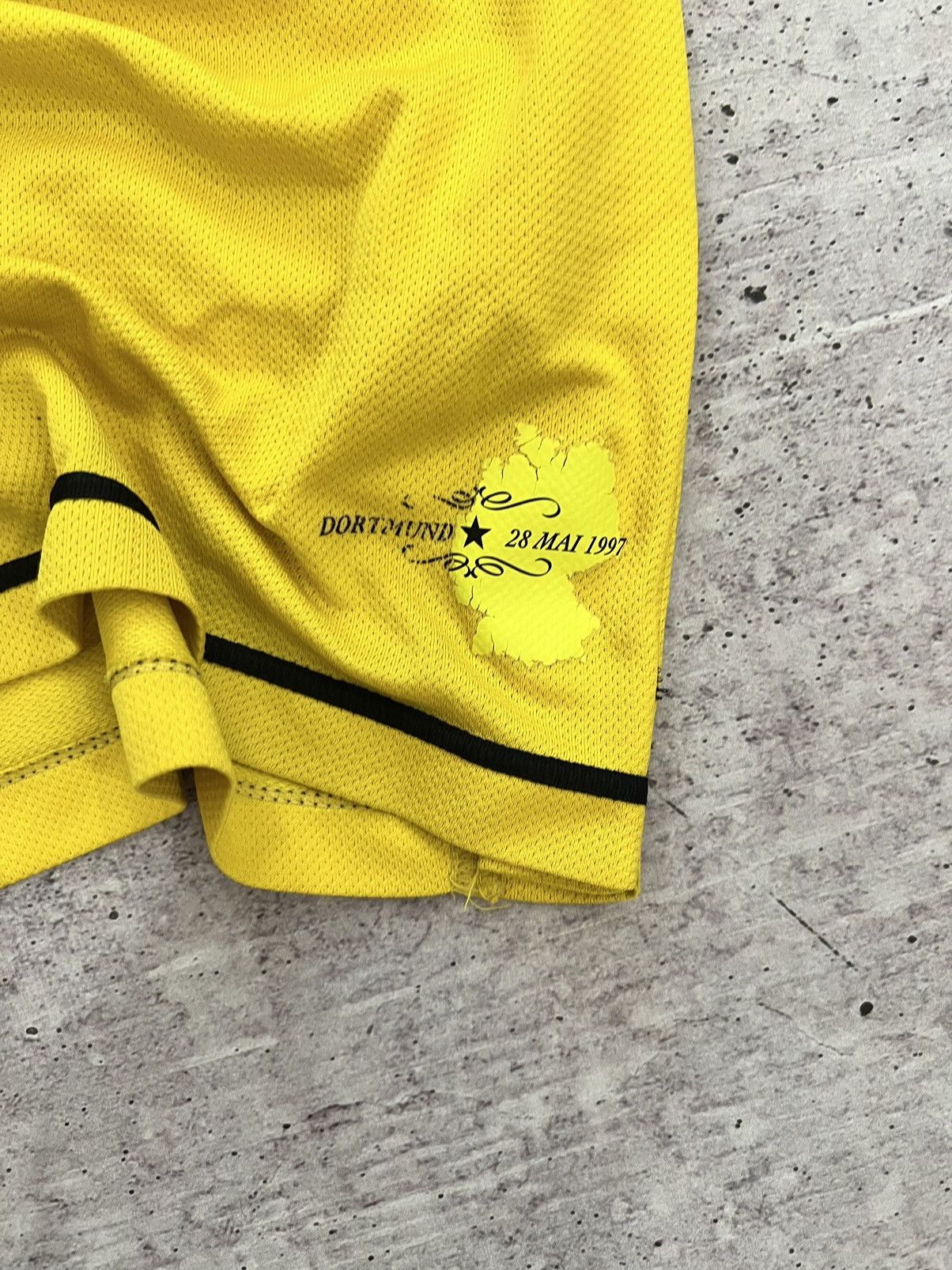Nike 🩸RARE🩸Nike BVB Borussia Dortmund 2007 Home Jersey Size US XL / EU 56 / 4 - 12 Thumbnail