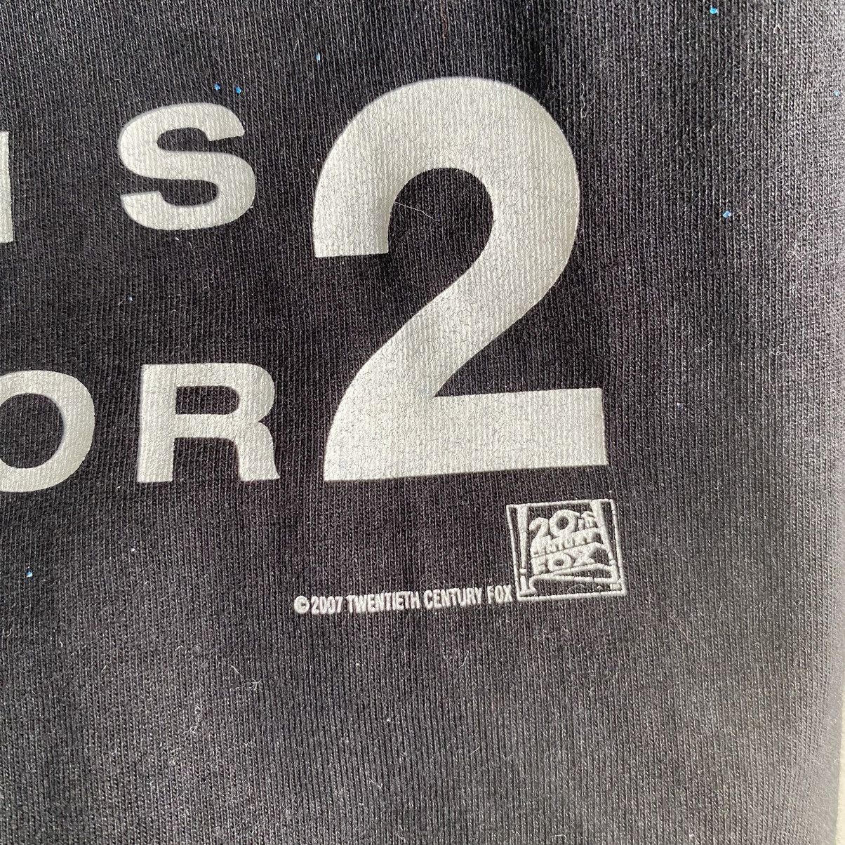 Vintage Vintage 2007 Alien vs Predator 2 Promo Movie Tshirt Size US M / EU 48-50 / 2 - 4 Thumbnail