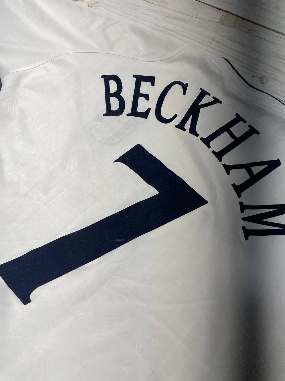 Umbro England 2001 2003 Beckham #7 Home Shirt Soccer Jersey Size US XXL / EU 58 / 5 - 16 Thumbnail