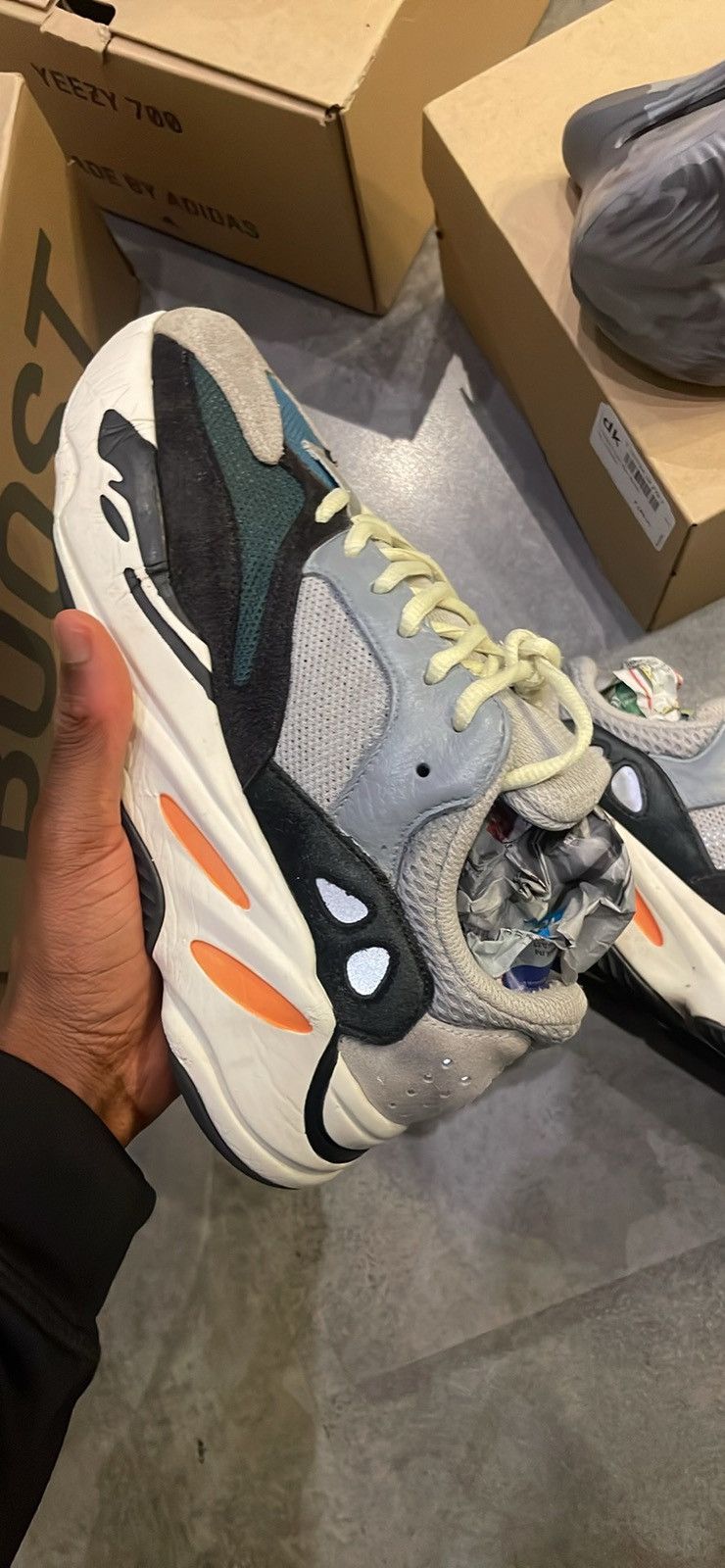 Adidas × Yeezy Yeezy 700 waverunner pre owned Size US 7 / EU 40 - 7 Thumbnail